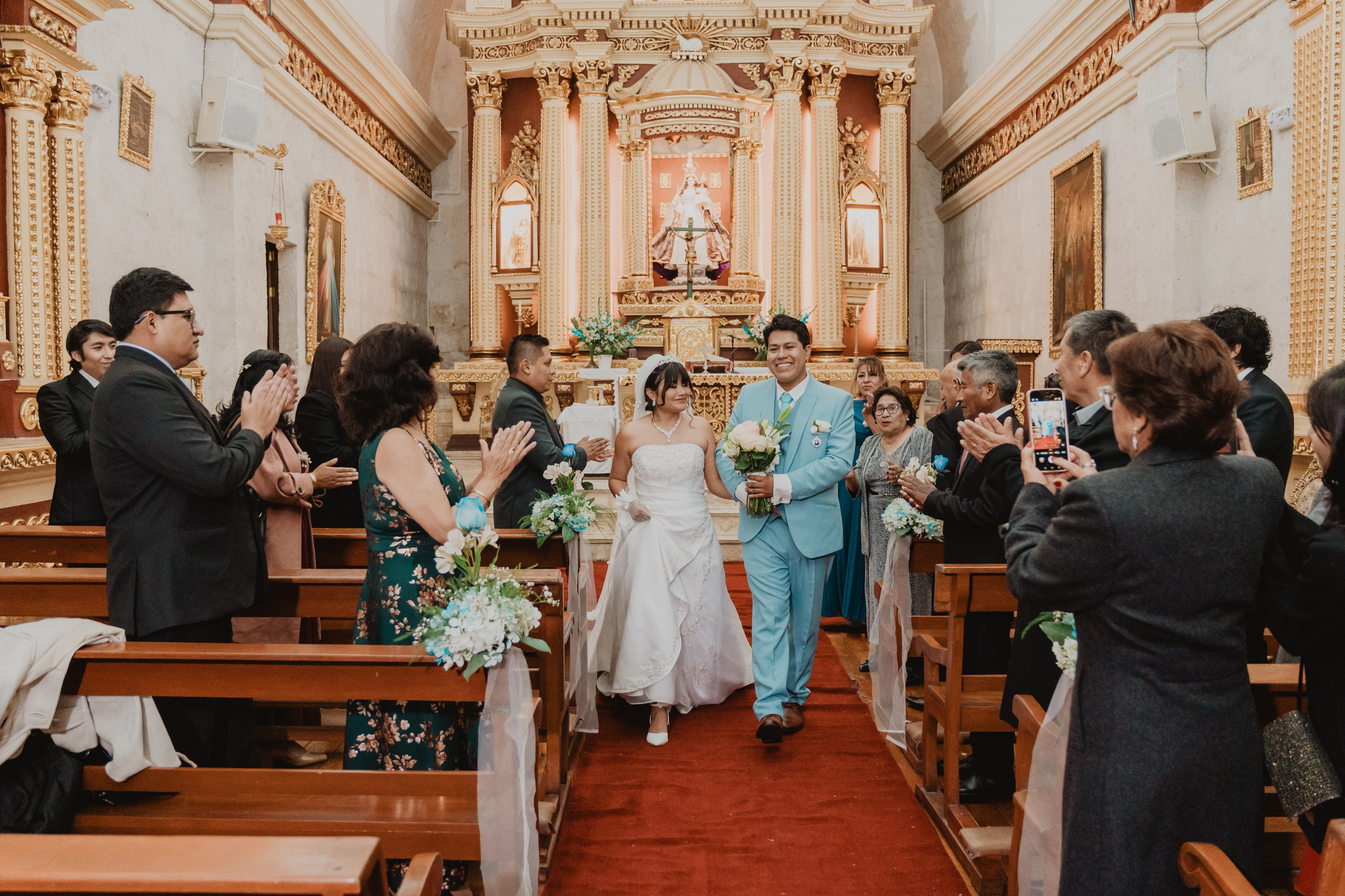 STEISY + EMMANUEL | BODA RELIGIOSA. Studio KVTA | Fotografía y Video de Bodas en Arequipa