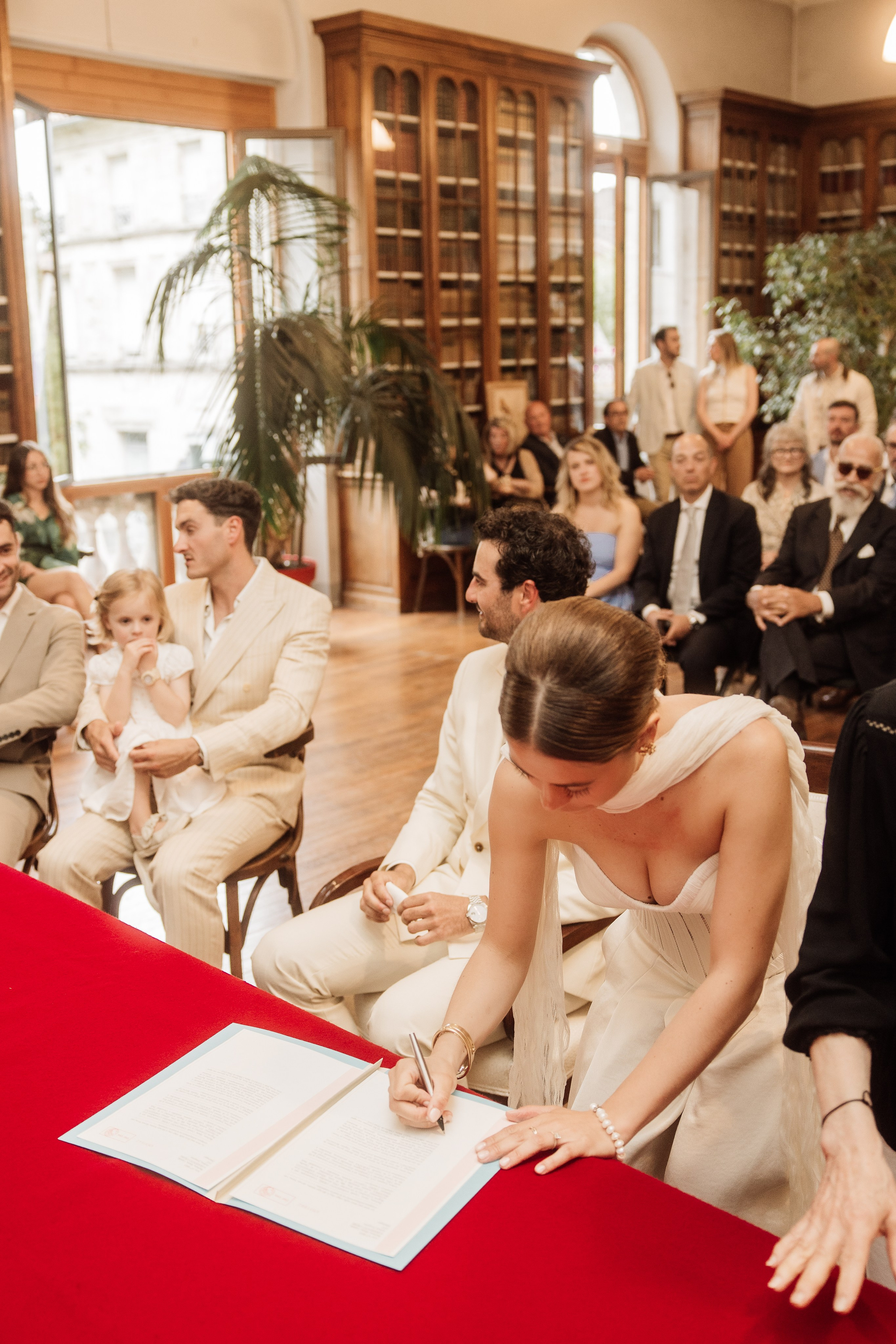 Barbara et Arthur Mariage Civile a Casteljaloux. Photographe de mariage à Bardeaux, Florin Tugui