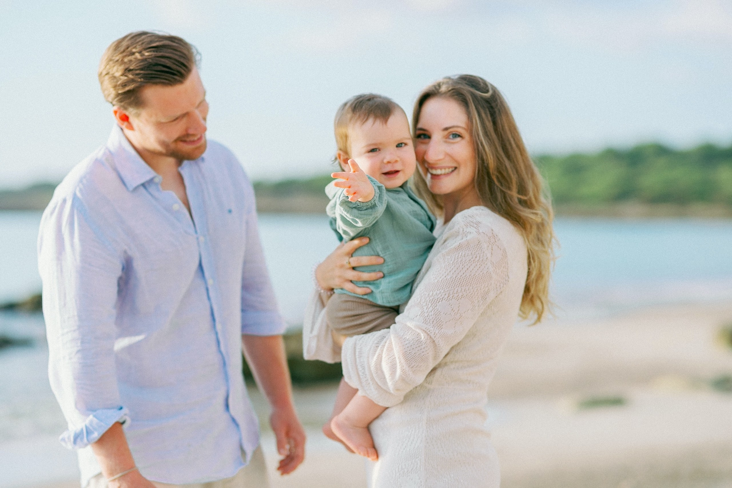 Family Photoshoot Mallorca Beach. Photographer in Mallorca