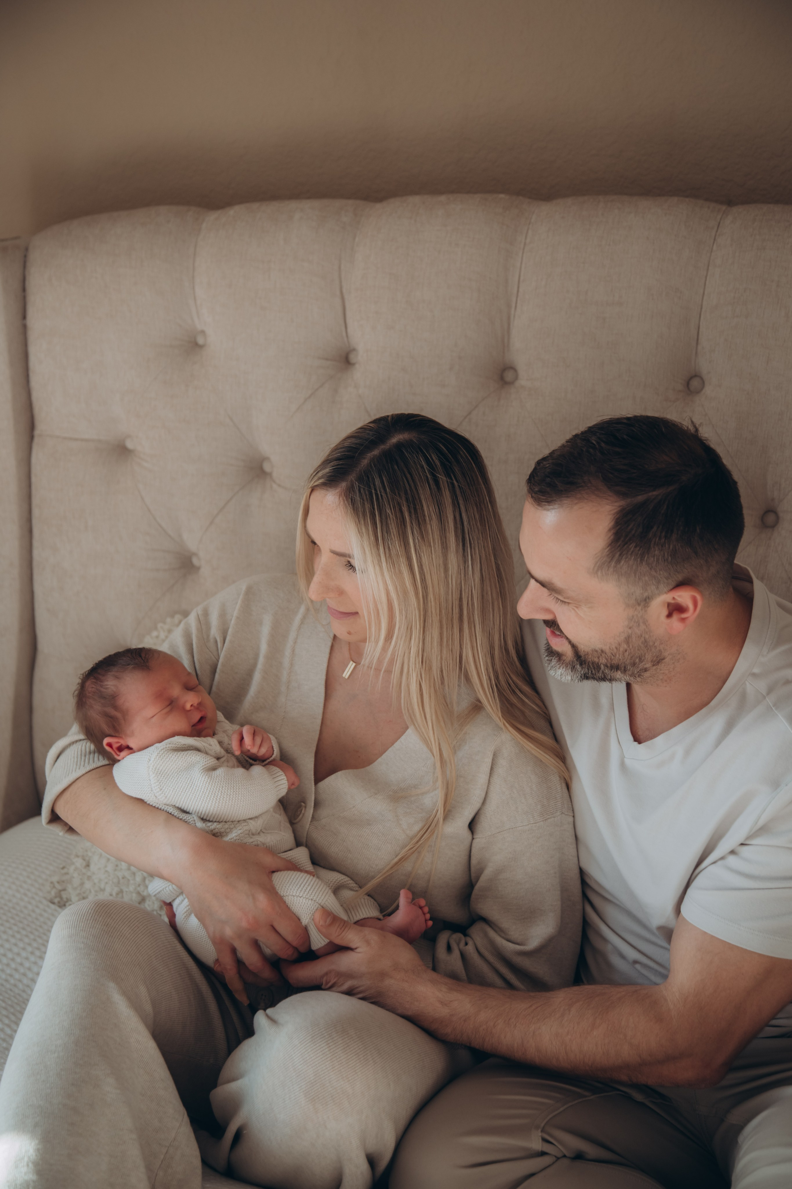 Newborn and family. Family and children’s lifestyle photographer Elena Tumanova