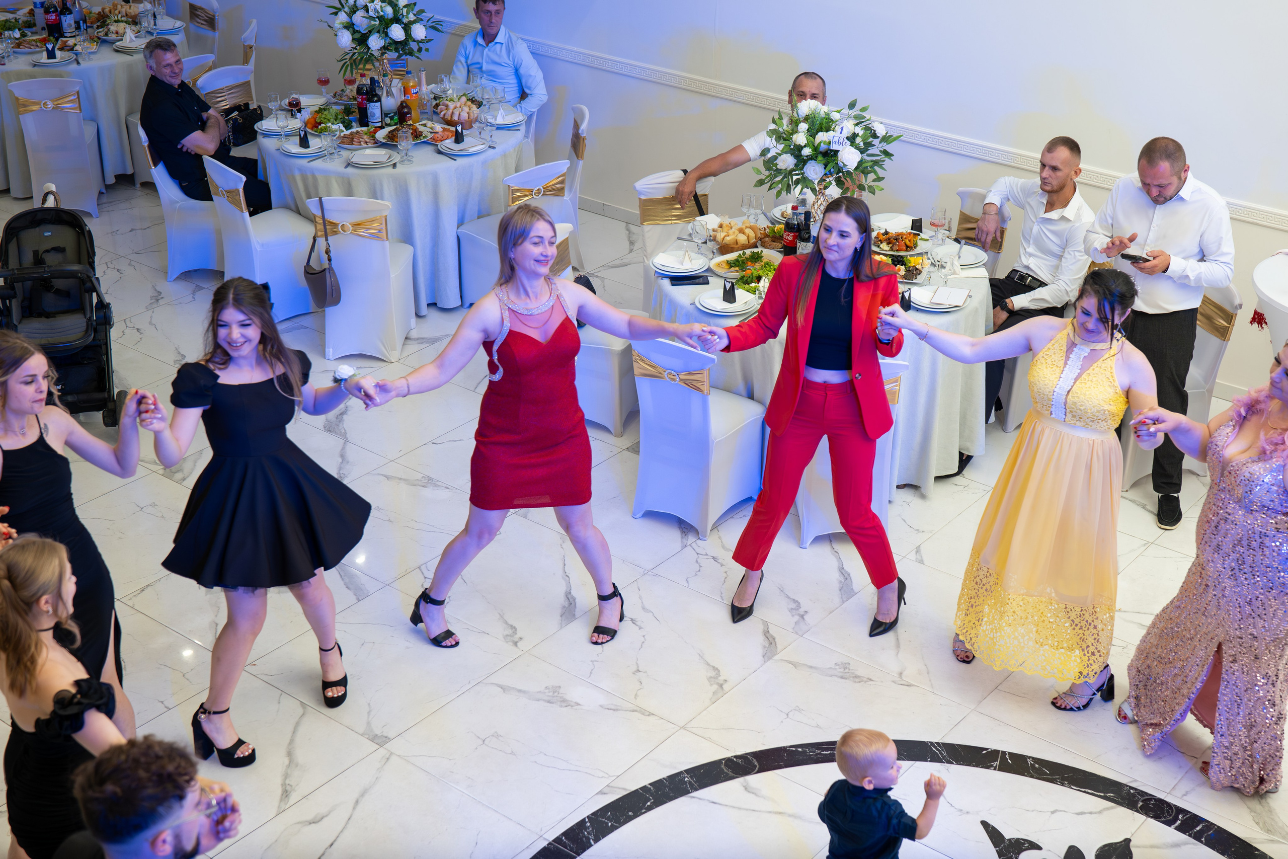 Valeriu & Olesea. Fotograful și Cameramanul familiei dvs în Franța Paul Photographer