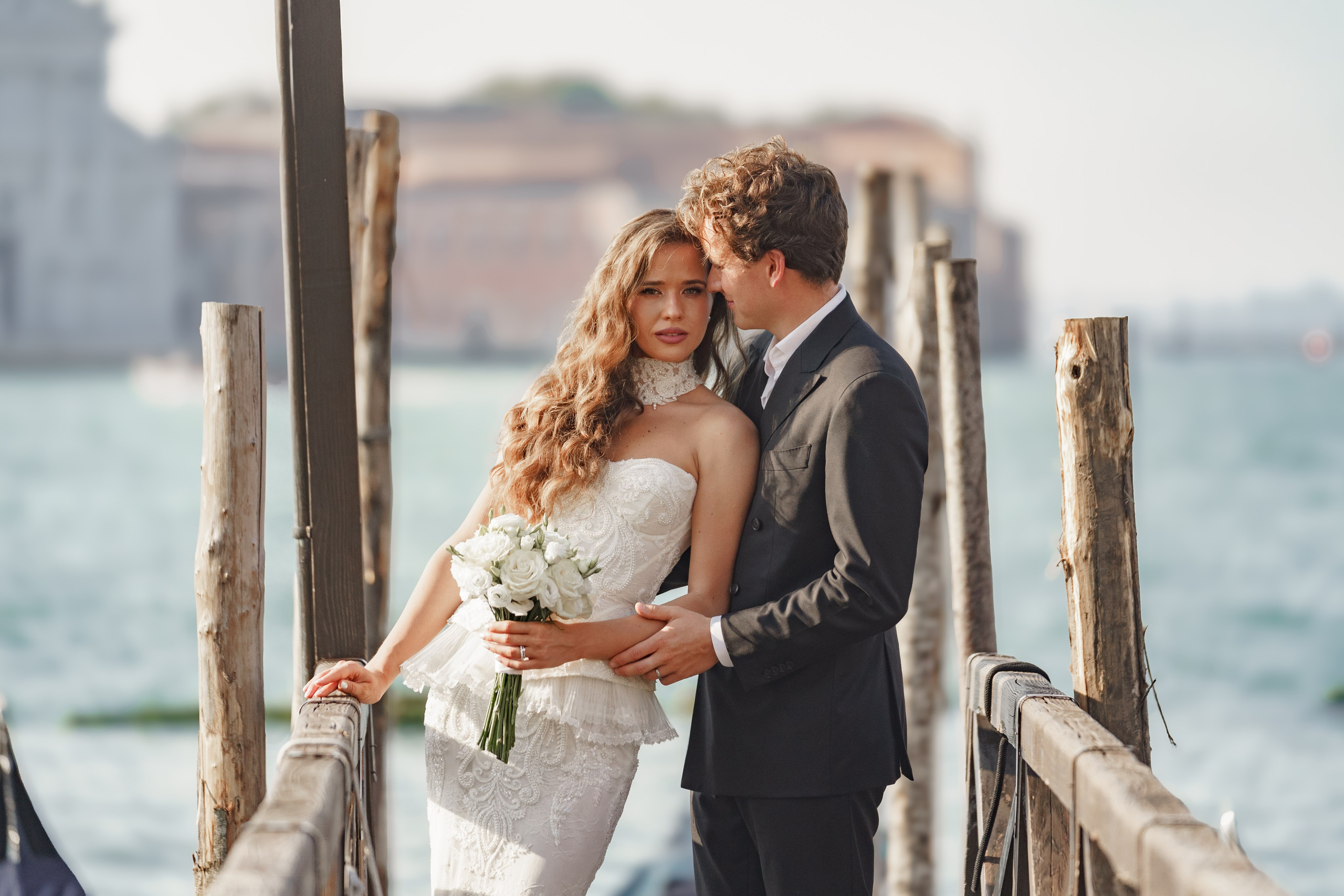 Hochzeits- und Reportagefotograf für München, Regensburg, Deutschland RED LINE Media