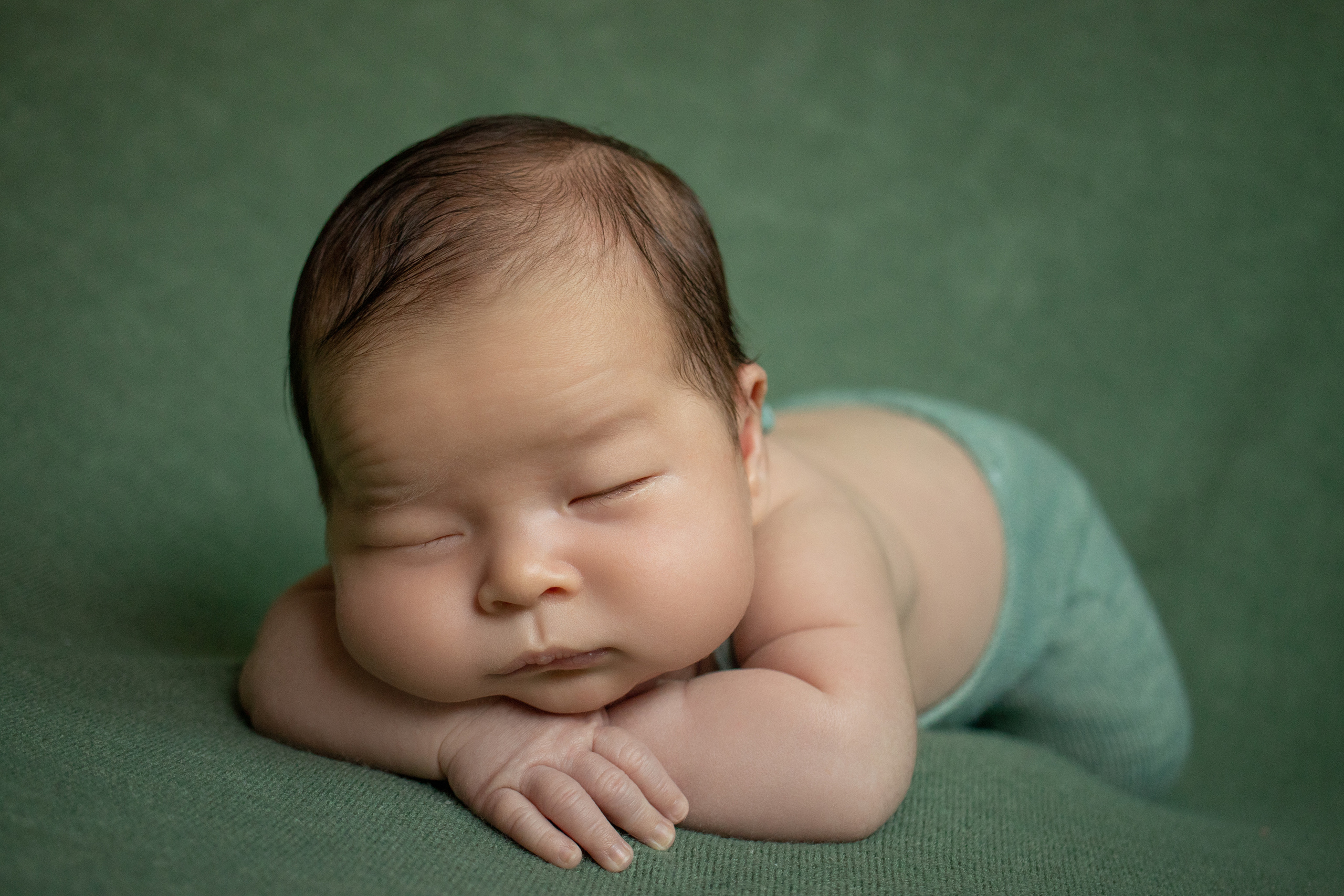 Тимофей. Фотограф беременности, ньюборн и годовасиков в Корее Жанна Хан