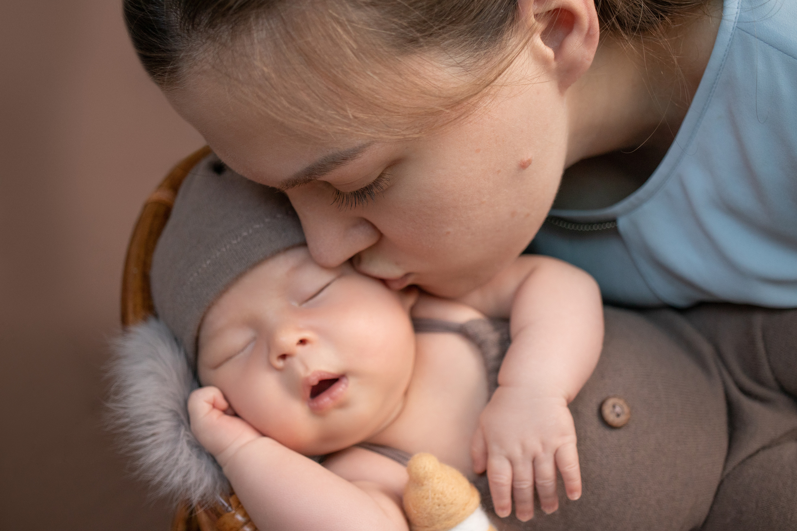 Тимофей. Фотограф беременности, ньюборн и годовасиков в Корее Жанна Хан