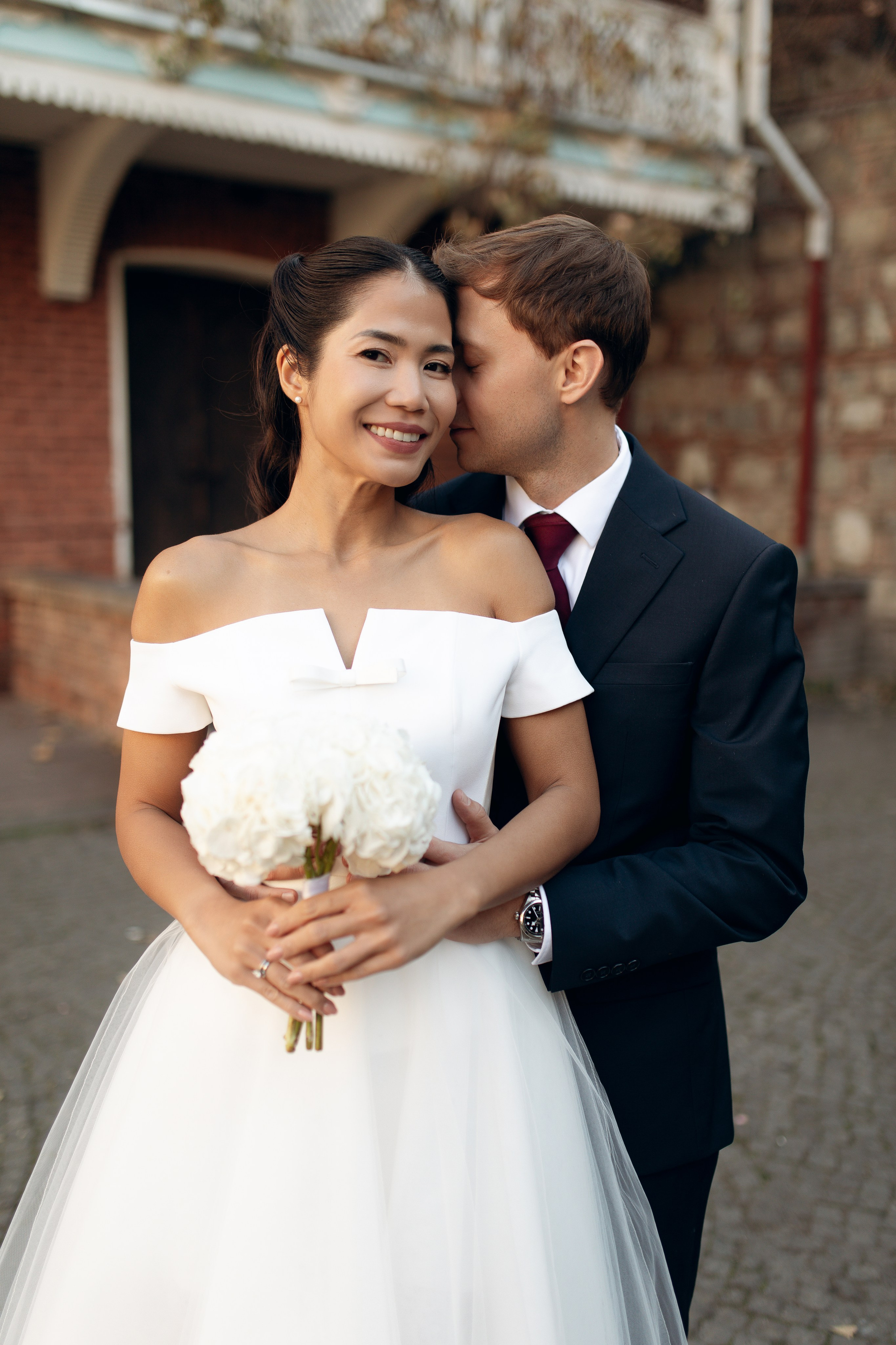 Yuri & Sara. Wedding photographer in Georgia