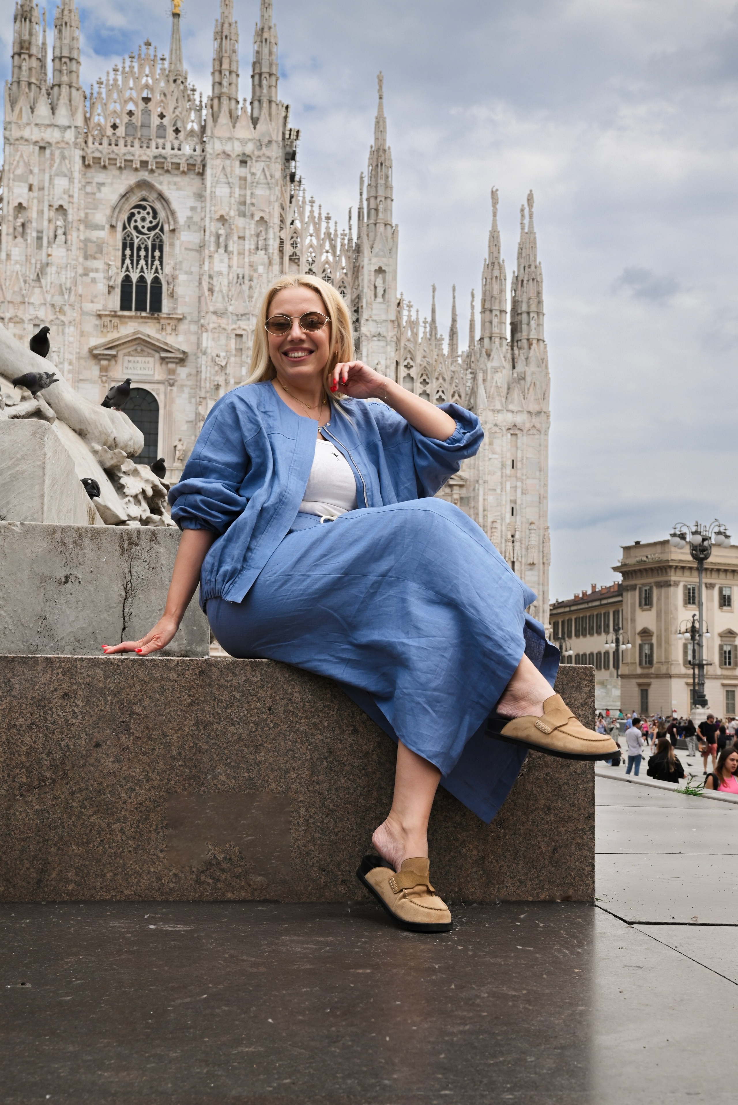 Walking in the center of Milan