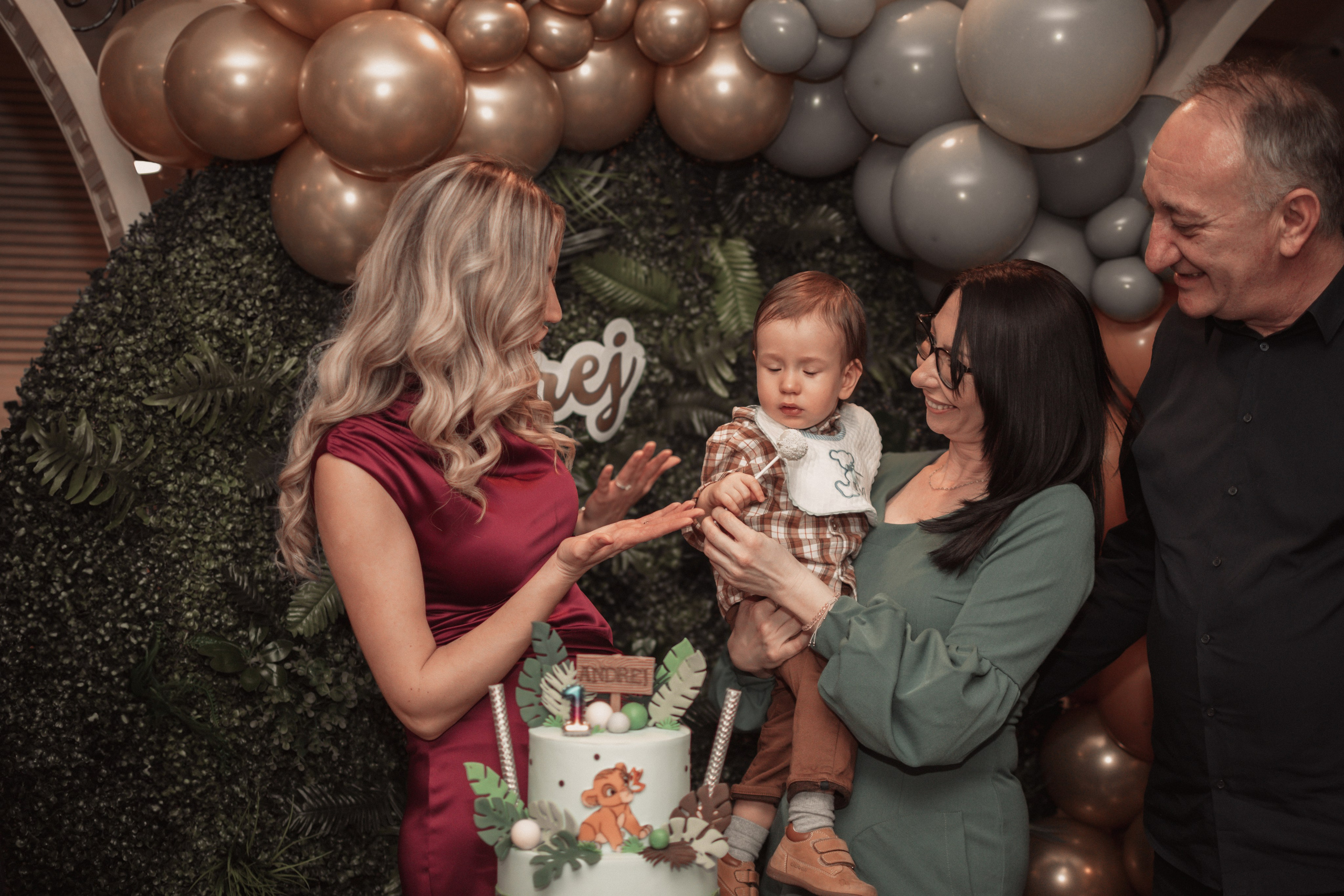 Andrej, krštenje i rođendan. BambinaaPhotography