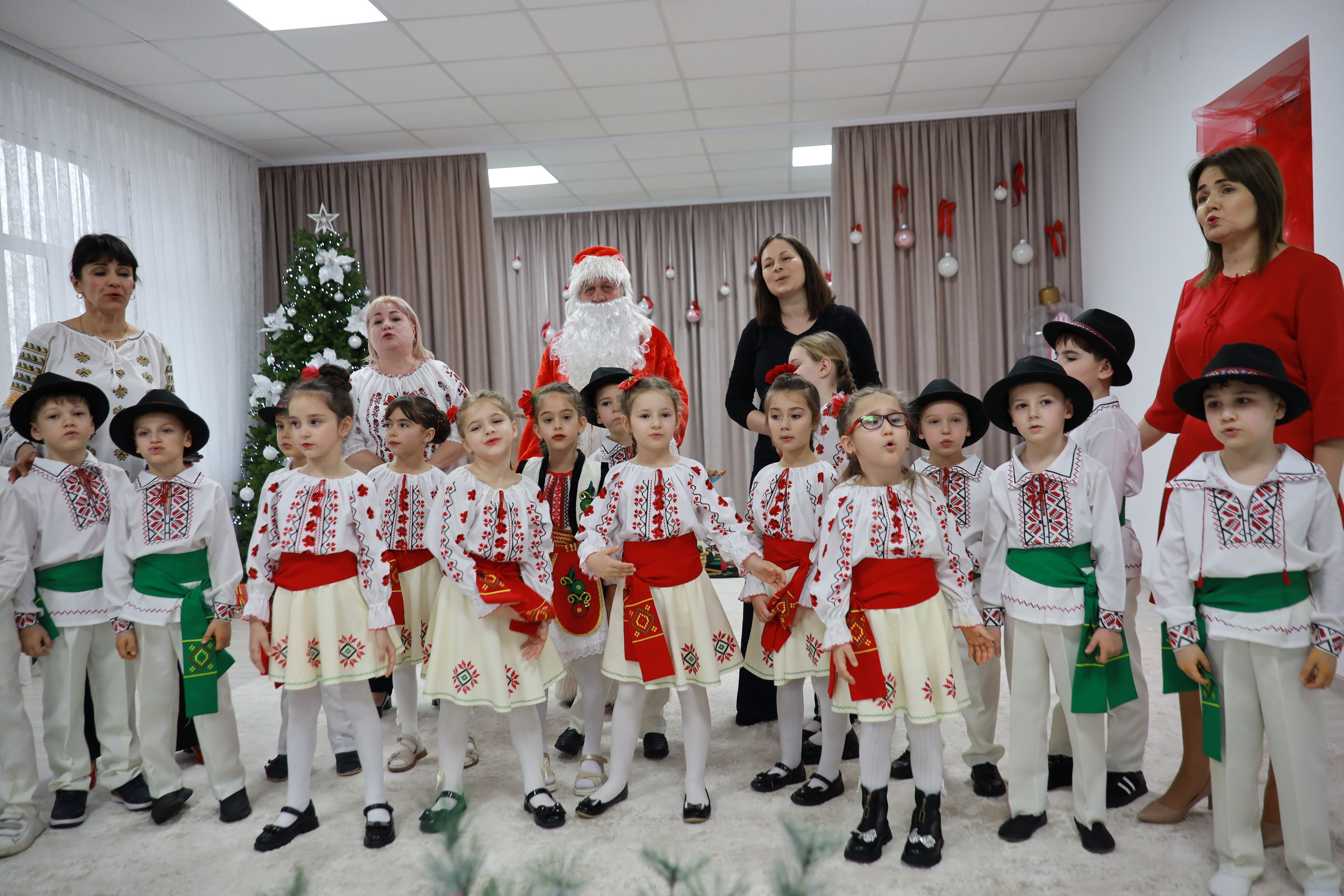 Magia iernii în ochi de copil.... Alika Dia- Fotograf în Republica Moldova, Strășeni