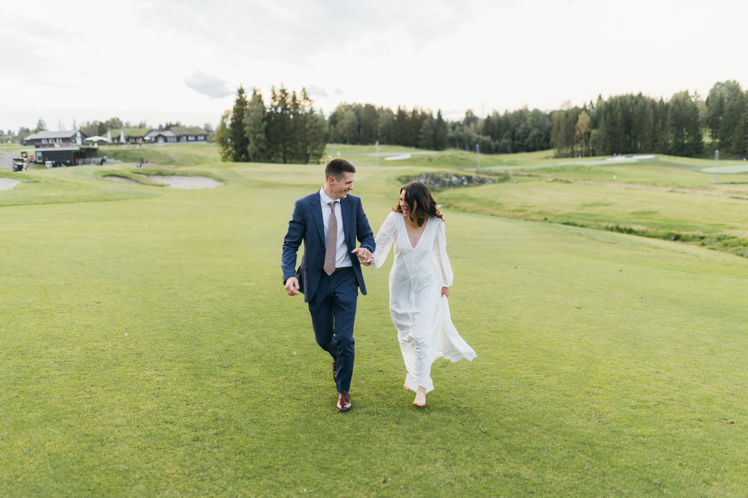 Small intimate Nordic Wedding at Lily Country Club, Oslo. Aleksandar Cajic | Destination Wedding Photographer in Croatia, Italy & Worldwide