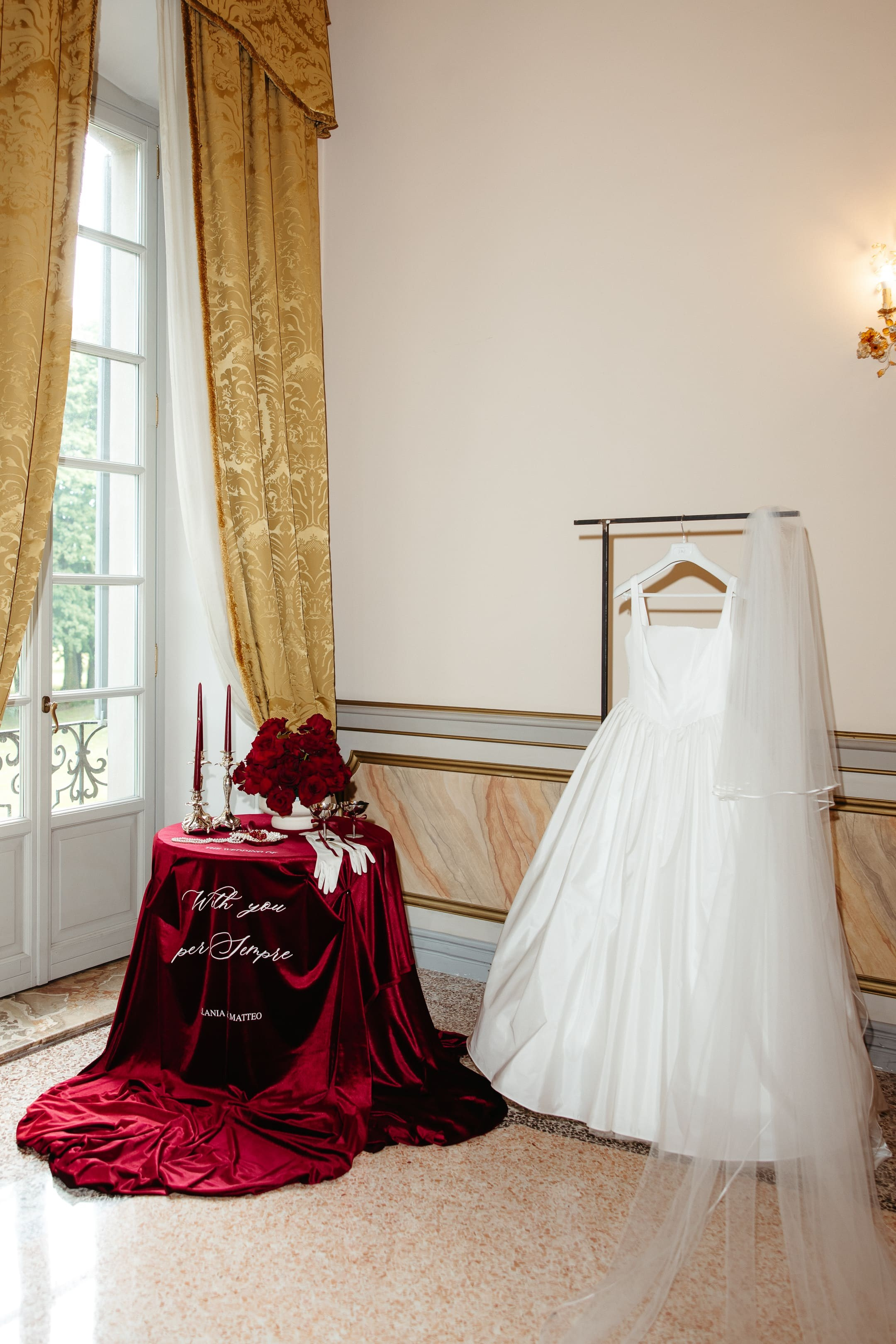 Melania & Matteo. Premium Wedding Photographer Iași