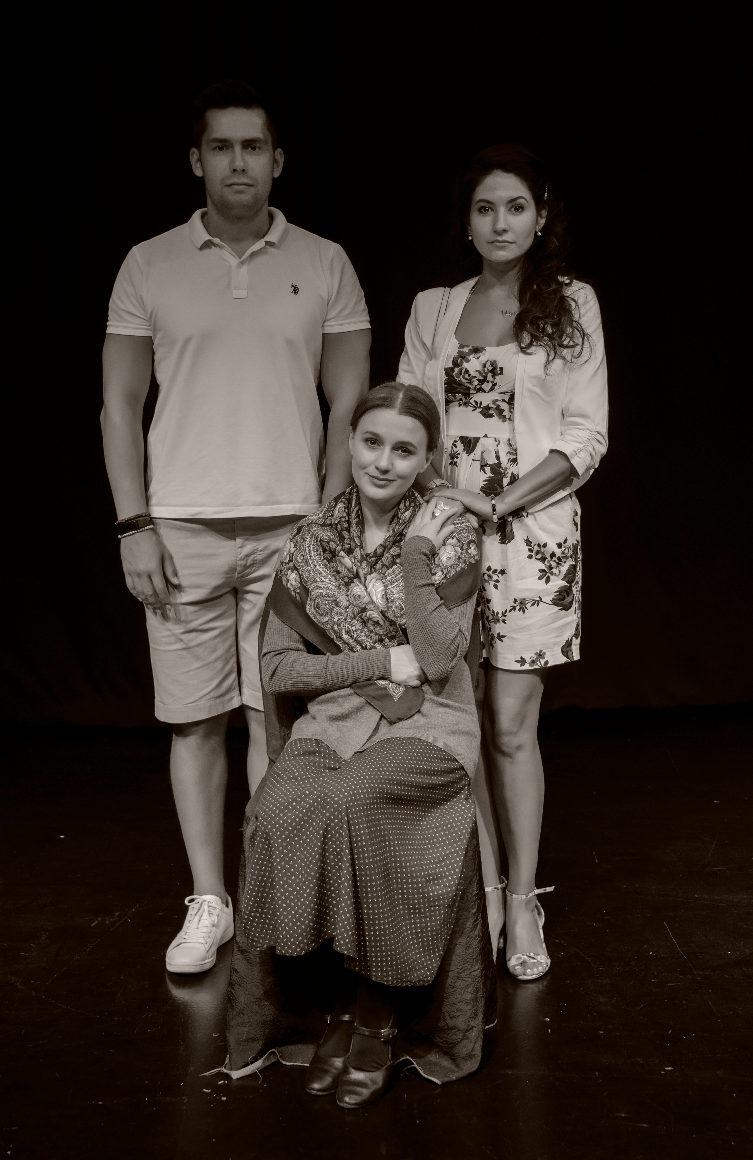 Photoportraits. Professional Artist, teacher of art, Artistic Photographer In Dubai (U