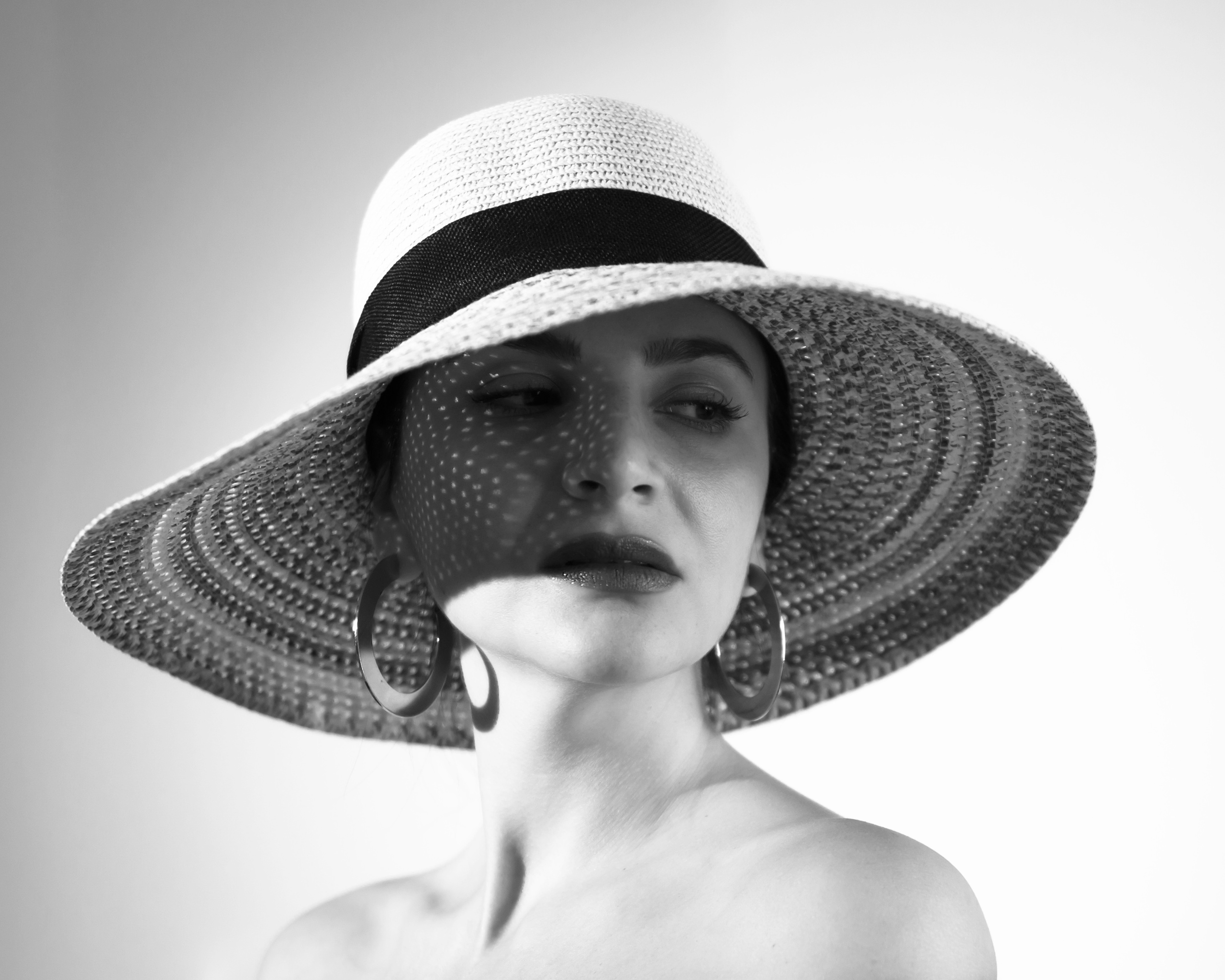 Photoportraits. Professional Artist, teacher of art, Artistic Photographer In Dubai (U