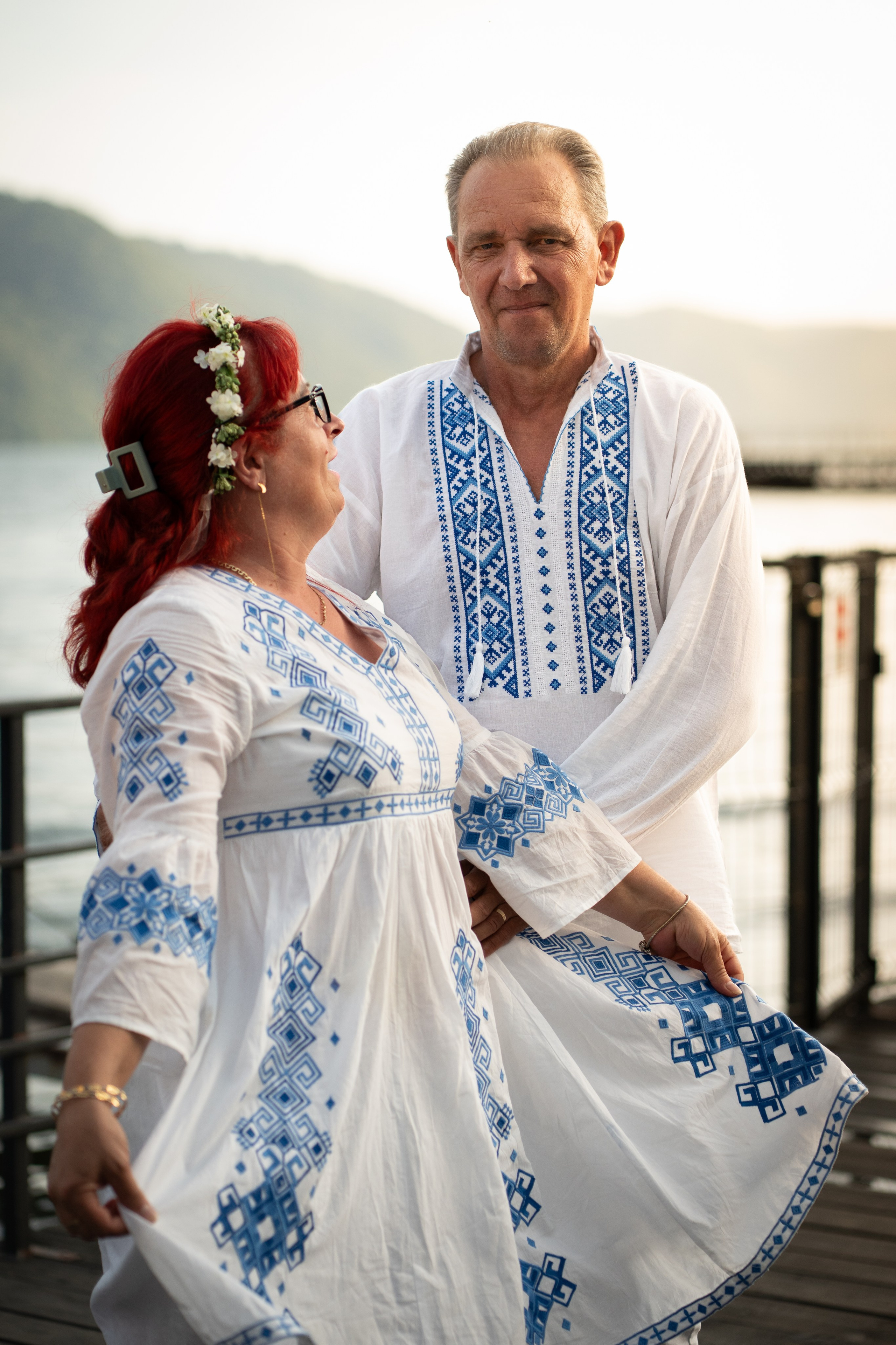 Imortalizează emoția reînnoirii jurămintelor la Nunta de Argint printr-o ședință foto profesională. Momente autentice, povești de iubire. Fotograf de evenimente, portret si lifestyle