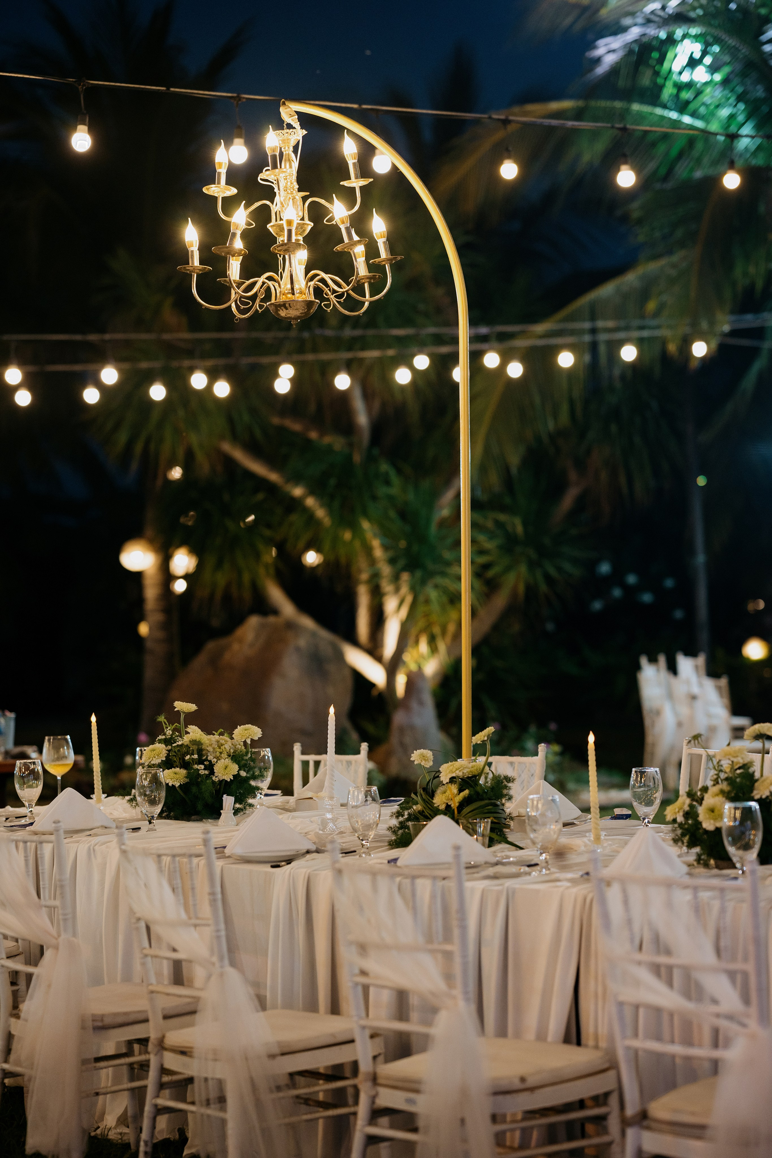 DIEU & THINH/Destination Wedding. Nhiếp ảnh gia đám cưới hàng đầu tại Thành Phố Hồ Chí Minh