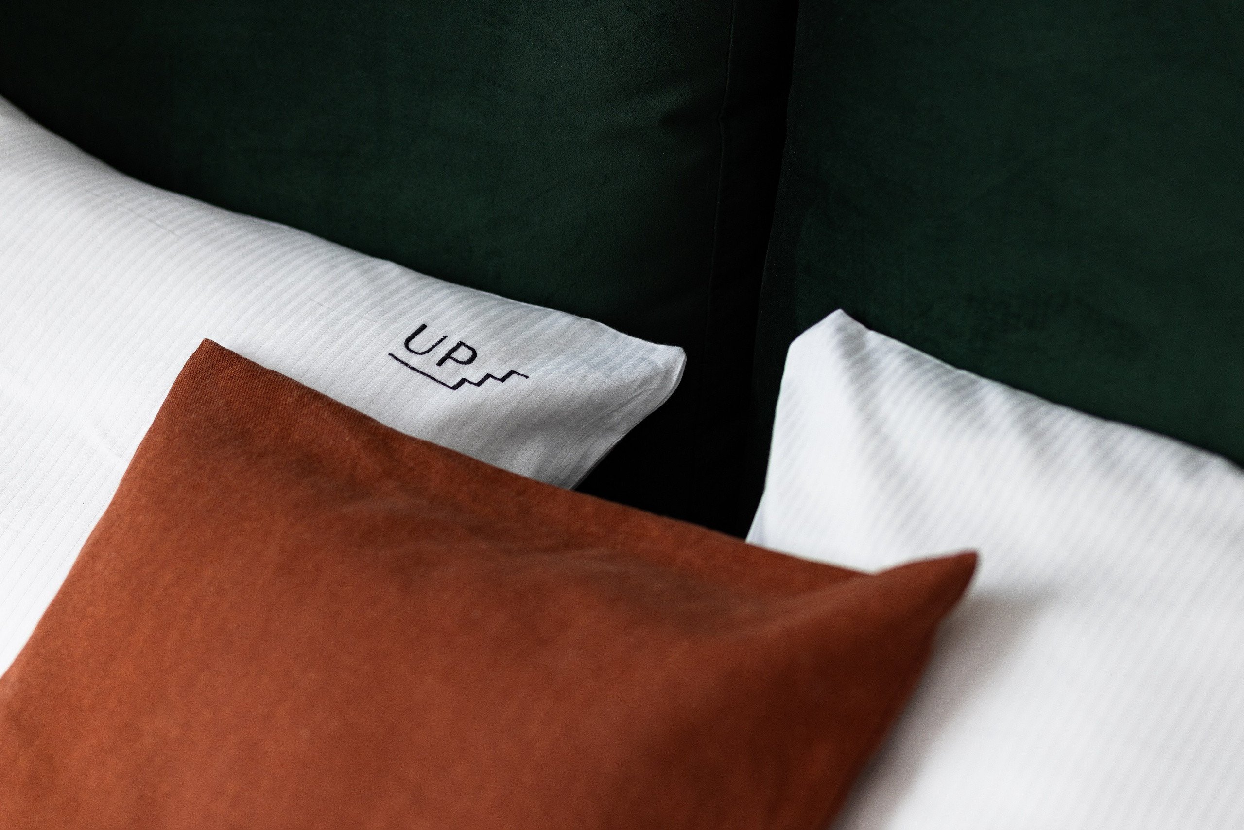 Apartament Upstairs 4