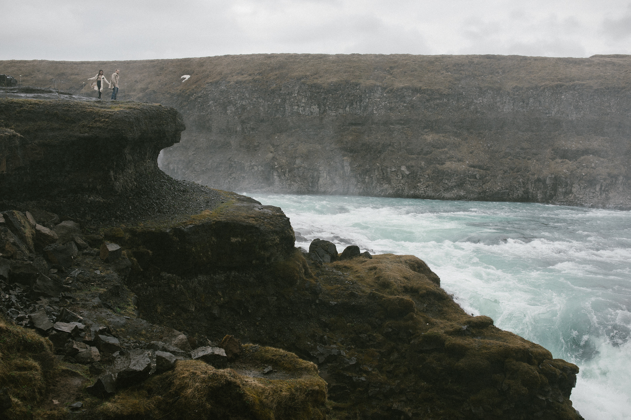 Hochzeitsfotografie über Gullfoss Wasserfall in Island