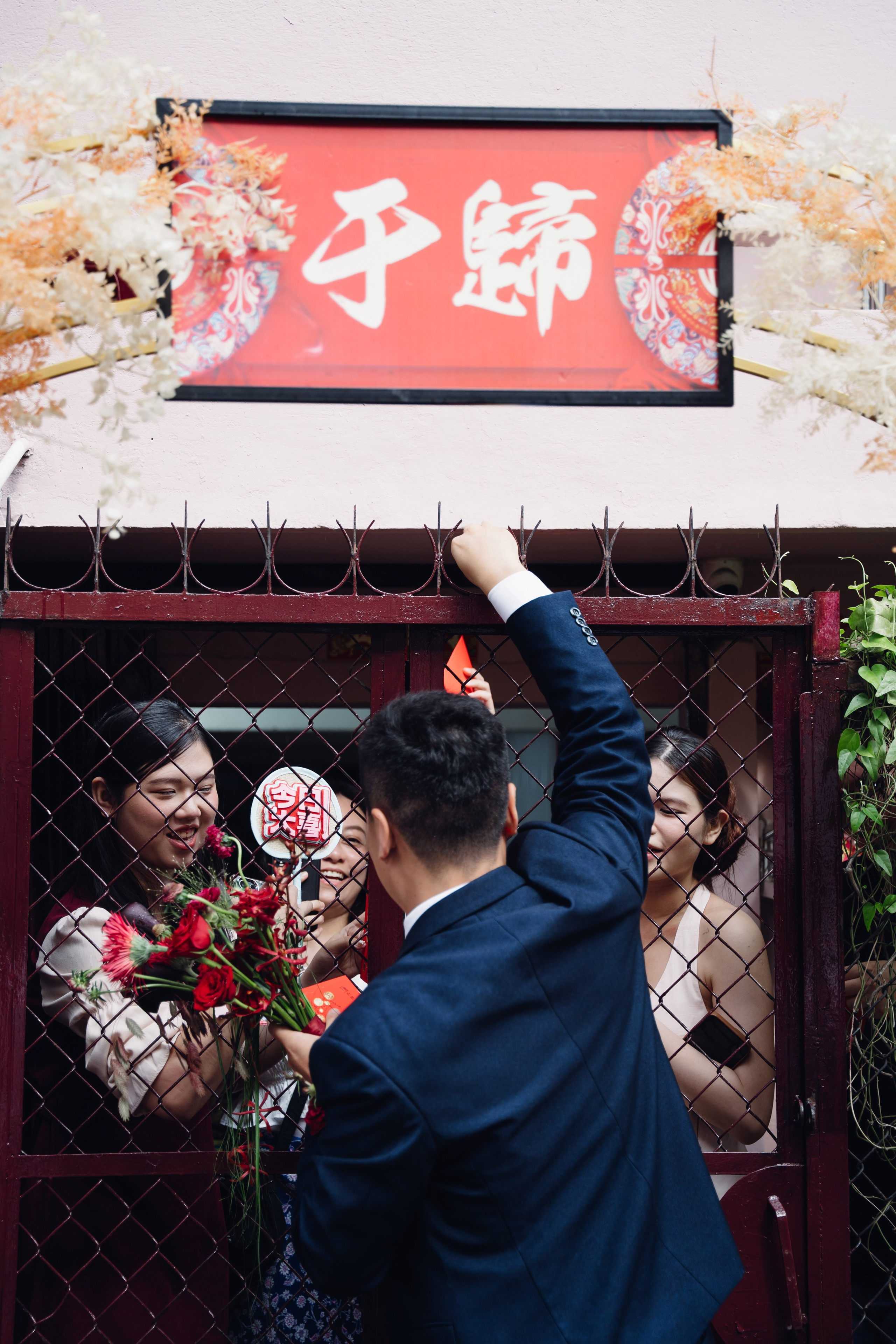 Zhang + Dinh | Photojournalism. BenColor Studio