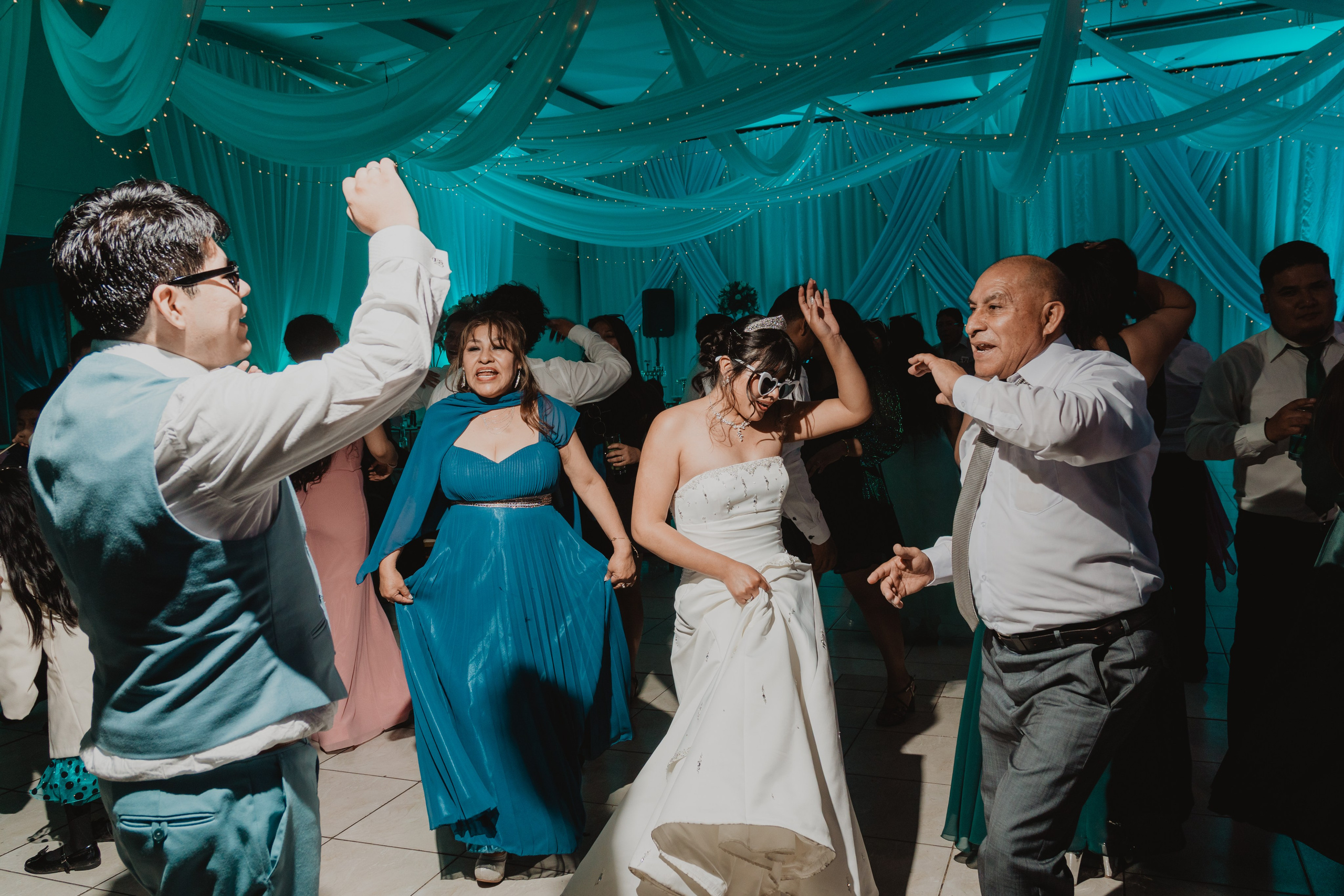 STEISY + EMMANUEL | BODA RELIGIOSA. Studio KVTA | Fotografía y Video de Bodas en Arequipa