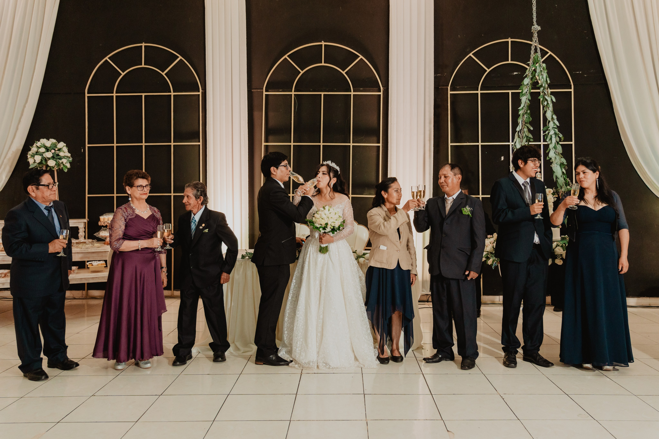 FERNANDO + MARIBEL | BODA RELIGIOSA. Studio KVTA | Fotografía y Video de Bodas en Arequipa