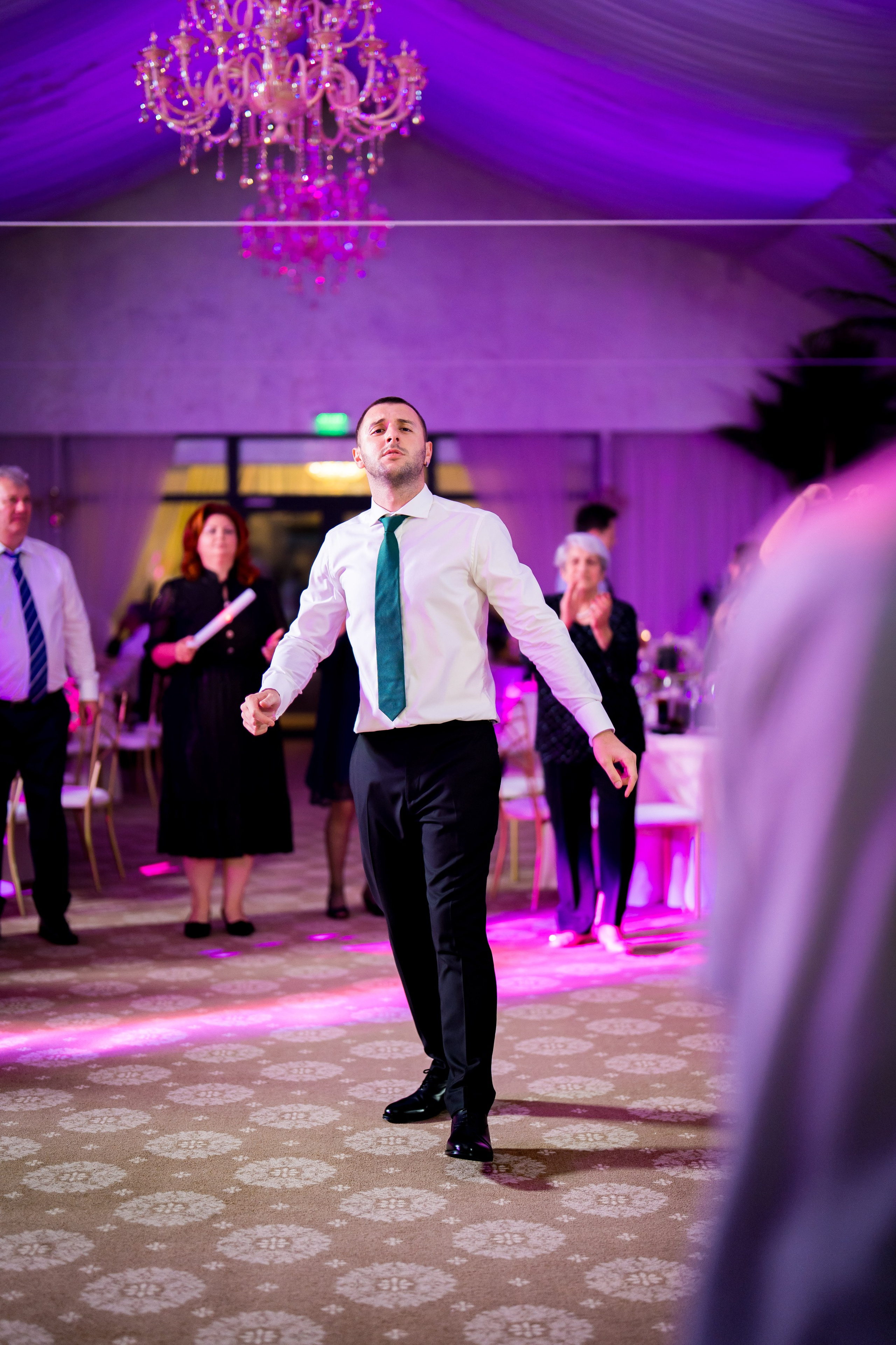 PARTY. Gabriel Florea — Fotograf nuntă București