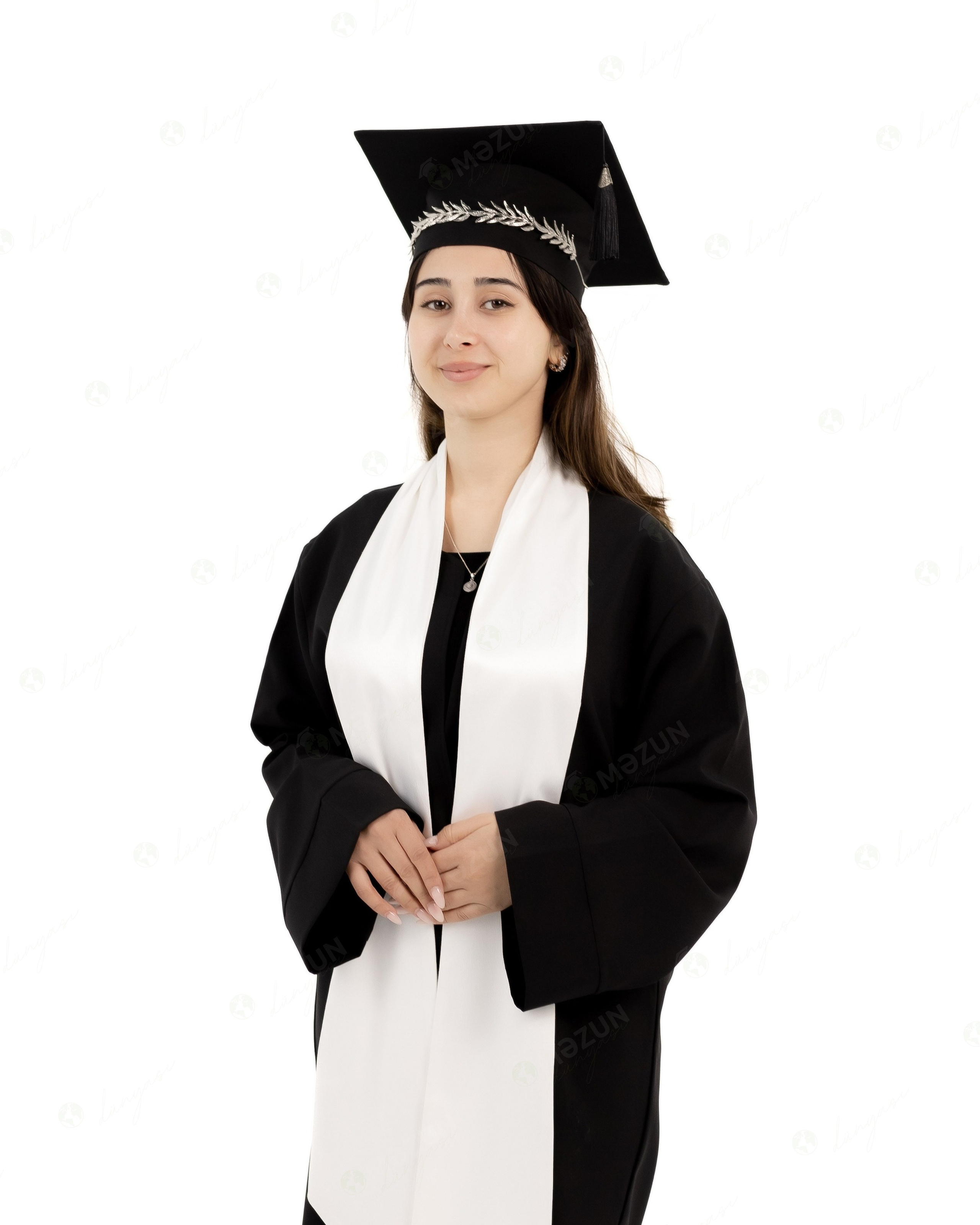 Premium Qara — Ağ Şarfla. Məzun geyimləri və akssesuarları