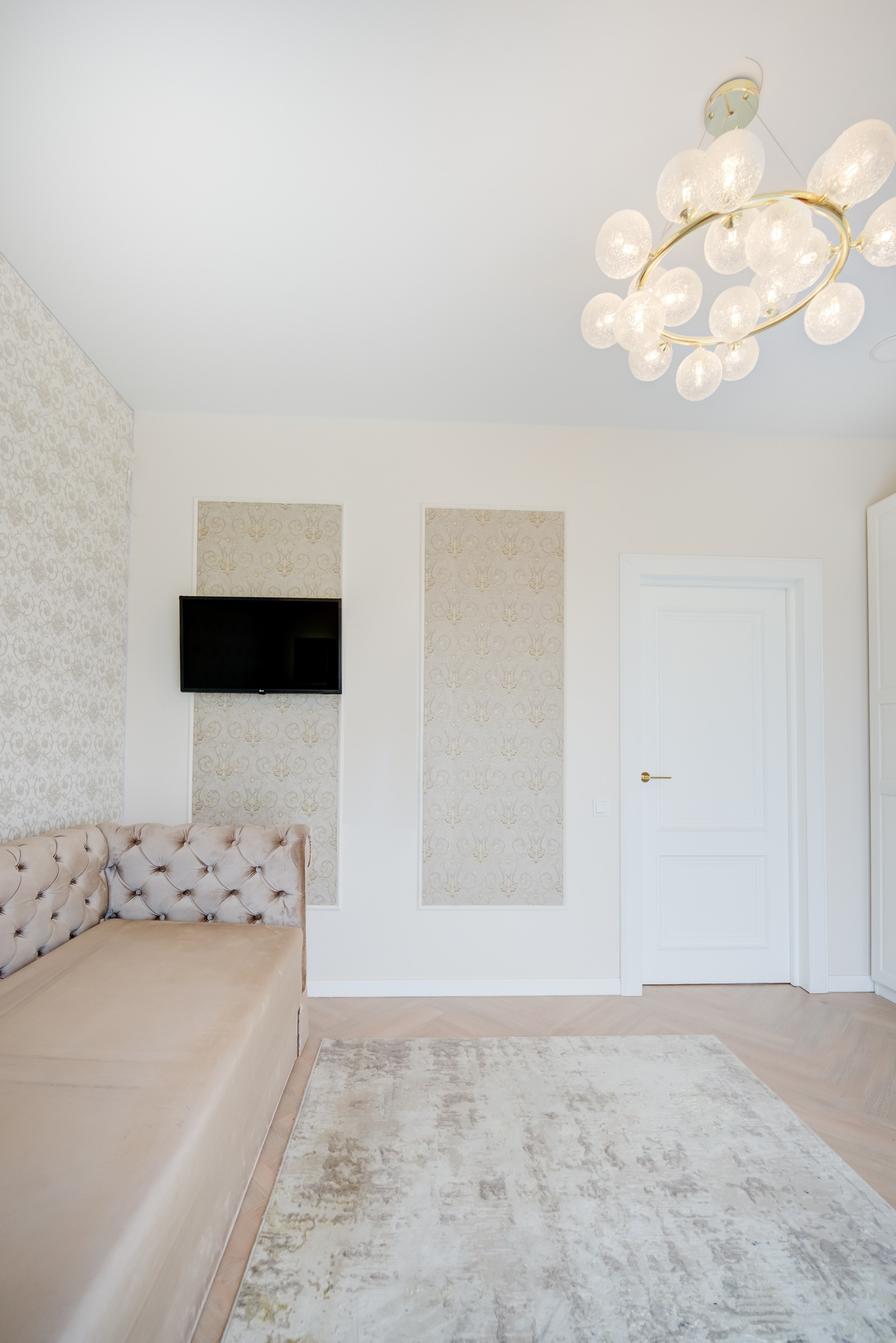 Lentvaris, gražus namas. Elina Sapiega fotografė Vilniuje