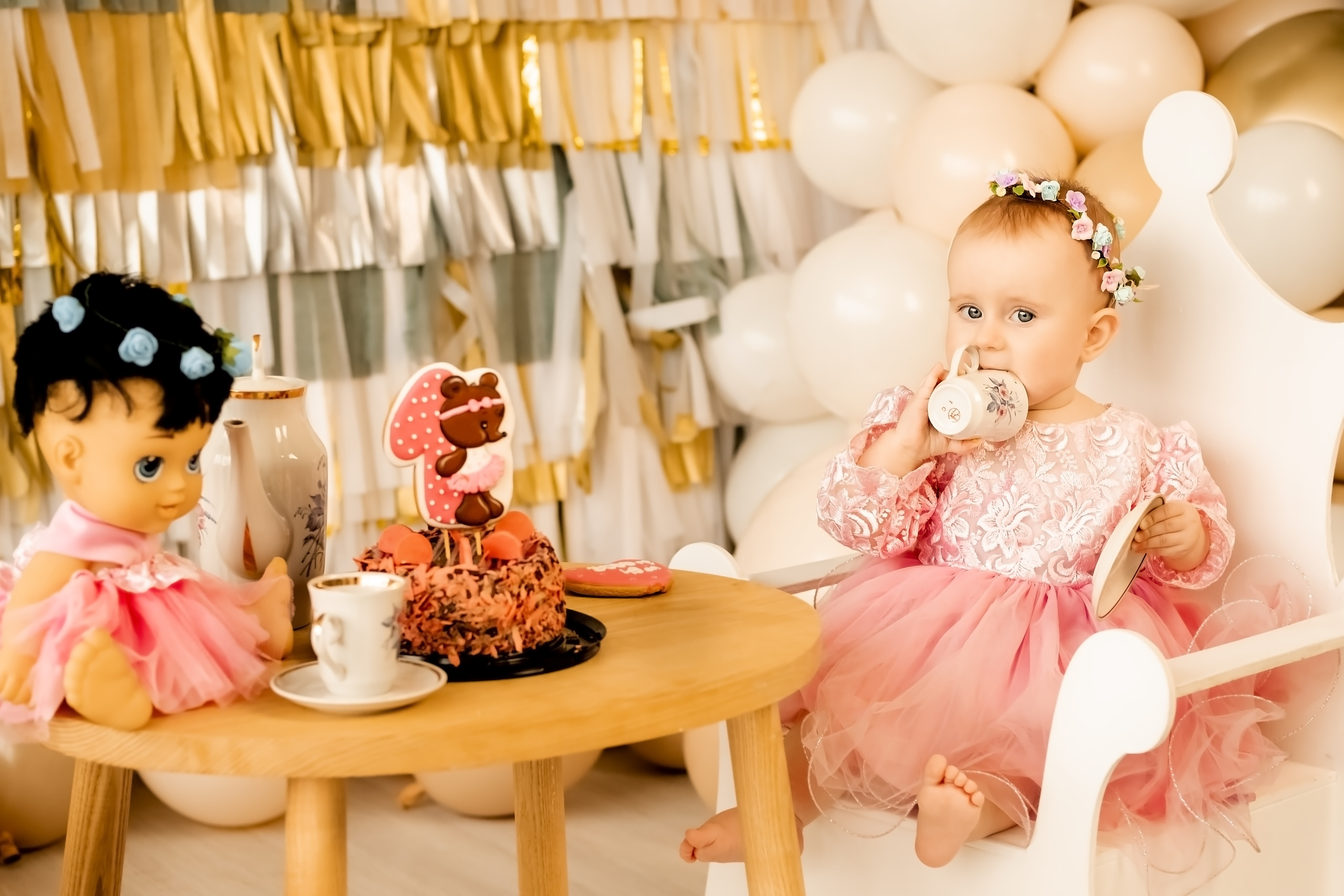 Перший День Народження. Валерія Сичова. Сімейний та репортажний фотограф в Португаліі