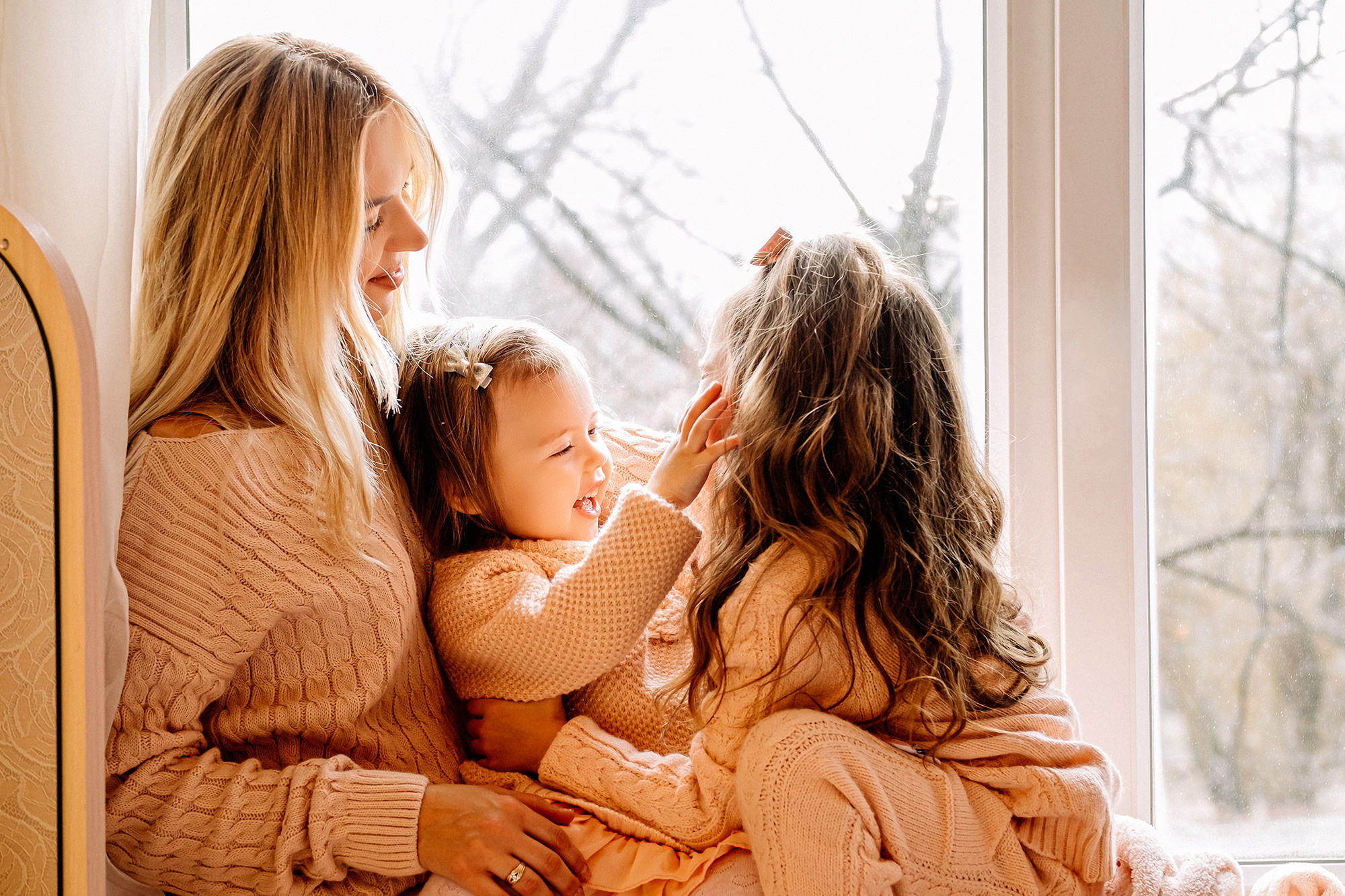 Затишна підготовка домівки до Різдва. Валерія Сичова. Сімейний та репортажний фотограф в Португаліі