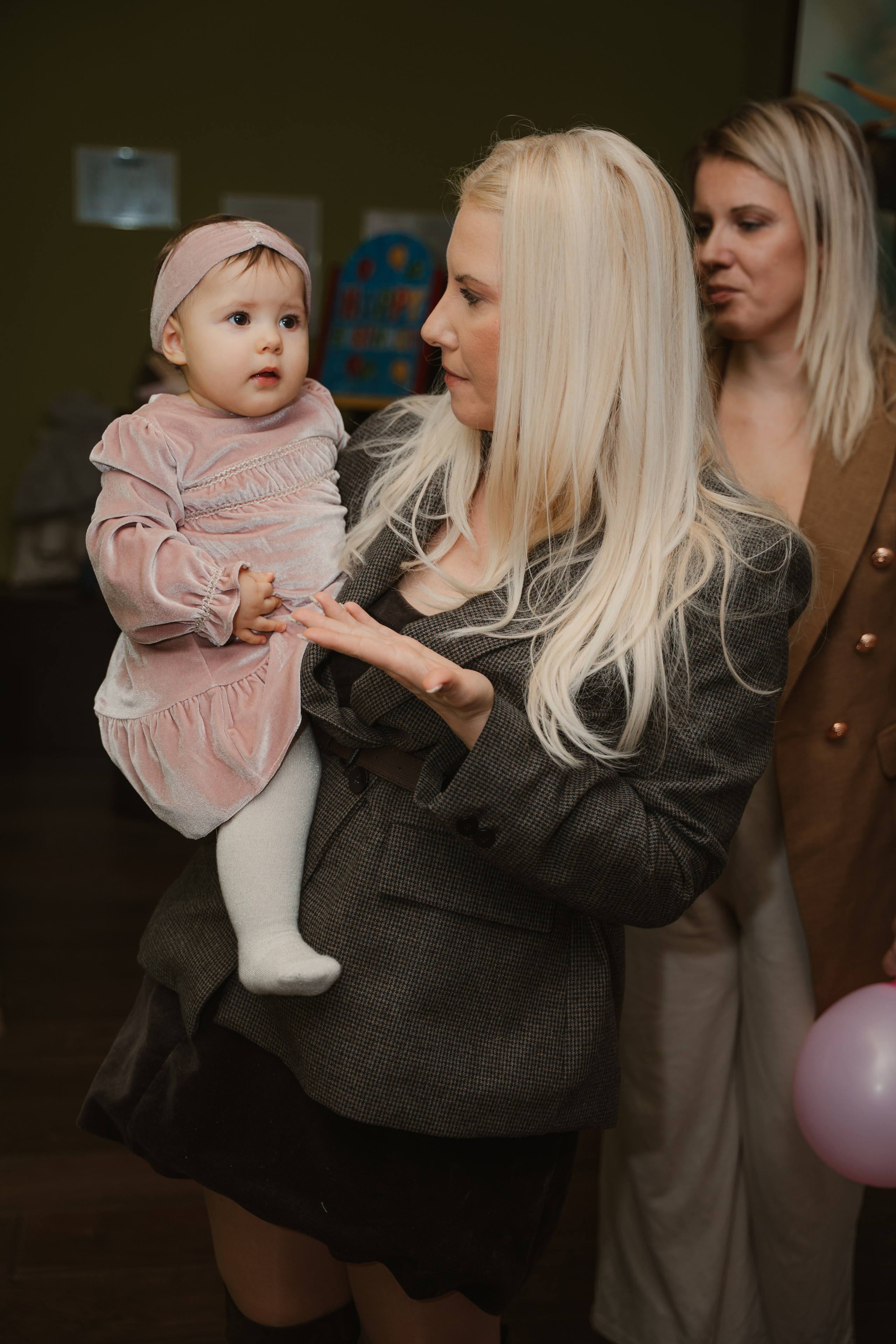 Roðendani. Porodični fotograf