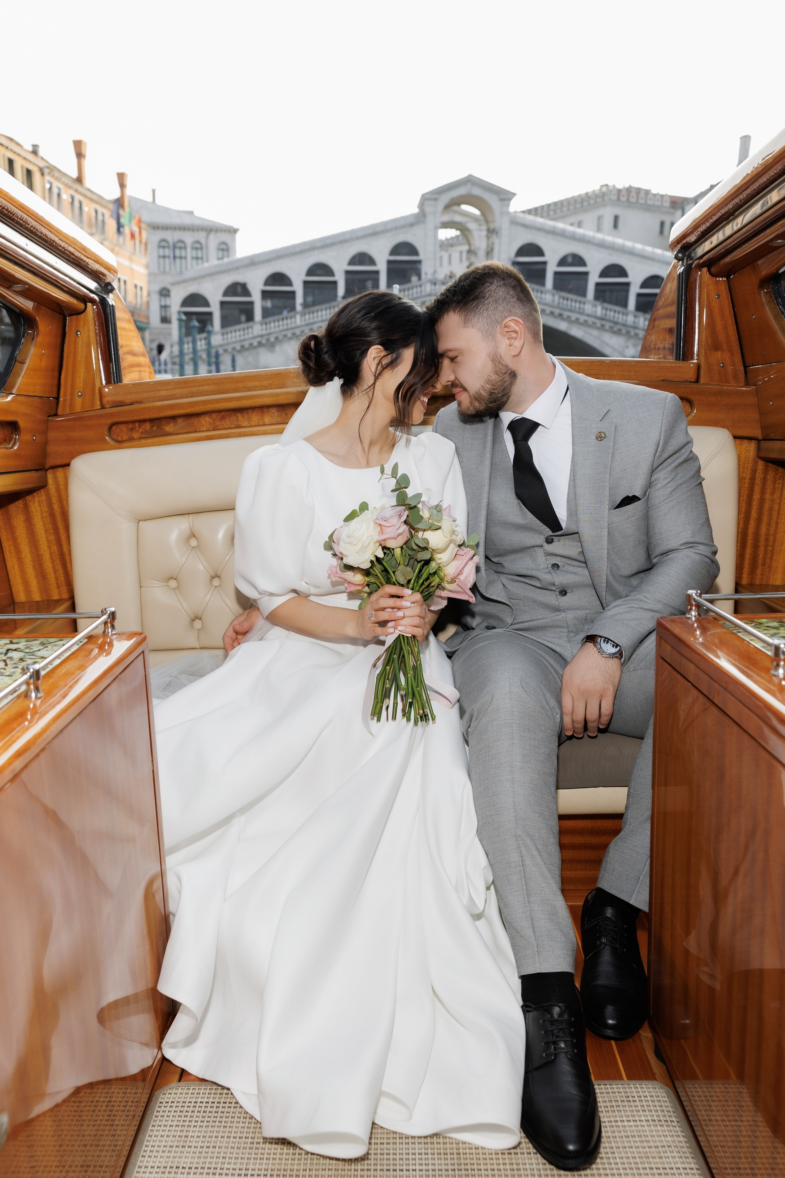 Wedding. Fotografo professionista specializzato in fotografia di matrimoni, cermonie ed eventi!