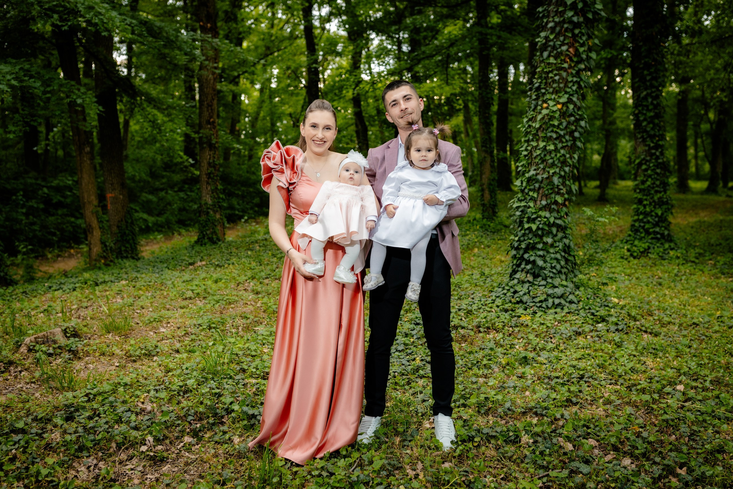 fotograf botez Miruna Parascheva, fotografie botez Botoșani, fotograf Alin Chirilă, amintiri botez, fotografii botez, botez Miruna Parascheva, fotograf copii, fotografie botez în Botoșani-alt="botez Miruna Parascheva, fotografie botez Alin Chirilă, amintiri botez, fotografii emoționante botez Botoșani"-- fotografii-botez-bebelus- amintiri-botez-micuț- moment-sfânt-crestinare- fotografie-emotionanta-botez- detalii-botez-bebelusi- parinti-fericiti-la-botez- fotograf-botez-profesionist- botez-in-biserica-ortodoxa- micuț-botezat-cu-emoție- zâmbete-și-lacrimi-la-botez- bebeluș-la-cristelniță- decor-botez-colorat- botez-cu-dragoste-și-credință- emotie-pura-la-botez- fotograf-botez-botosani- botez-iasi-suceava-fotograf- amintiri-nepretuite-botez
