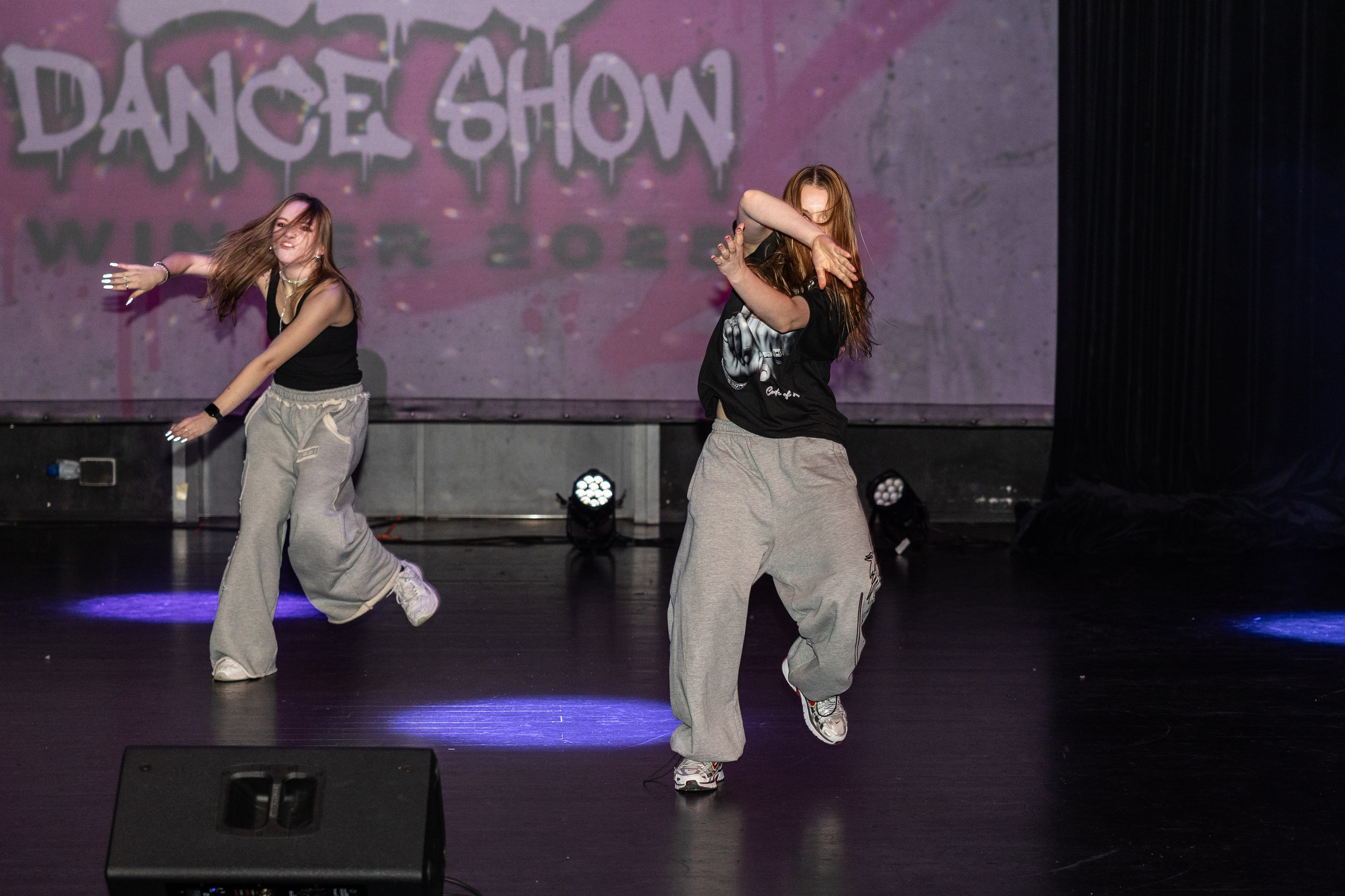 LEO DANCE SHOW WINTER 2025. Семейный и детский фотограф в Варшаве Мила Бобровская