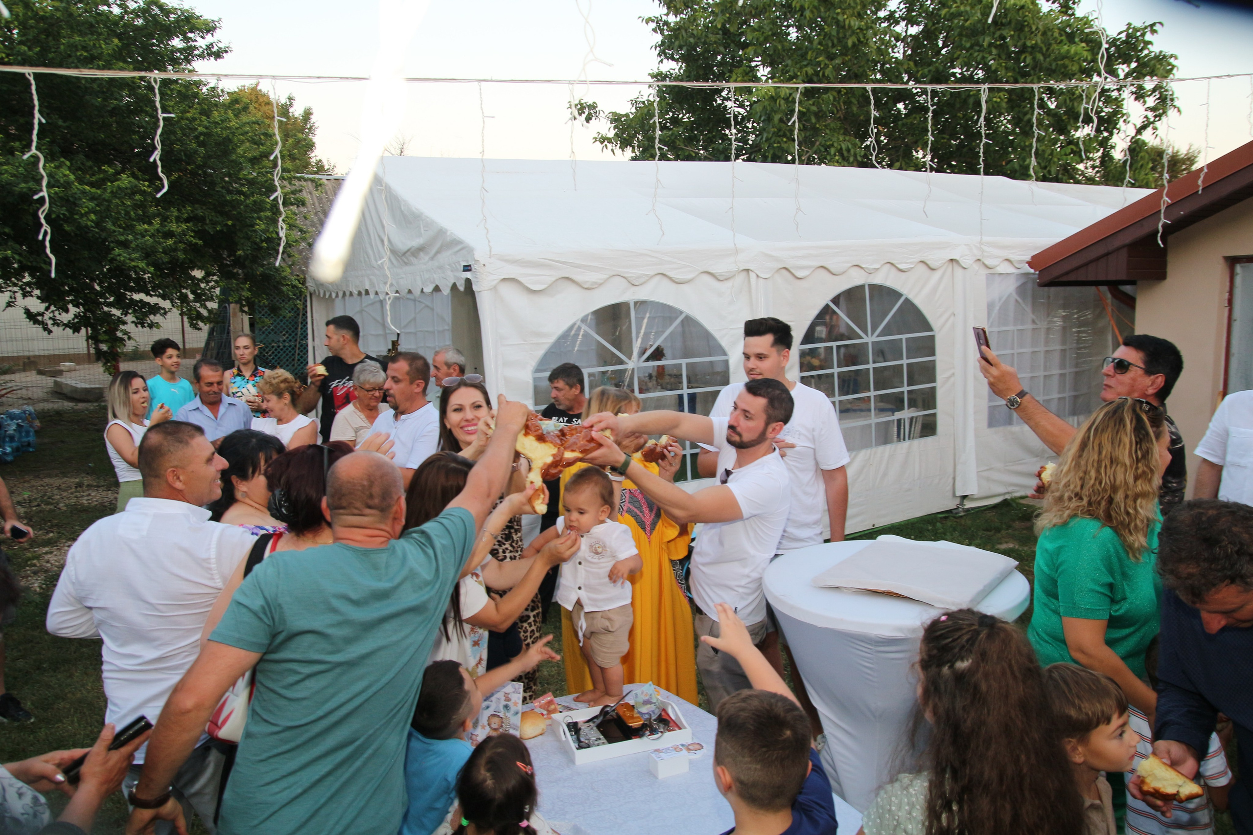 BYZO MEDIA. PETRU BYZO - family and children photographer in ROMANIA