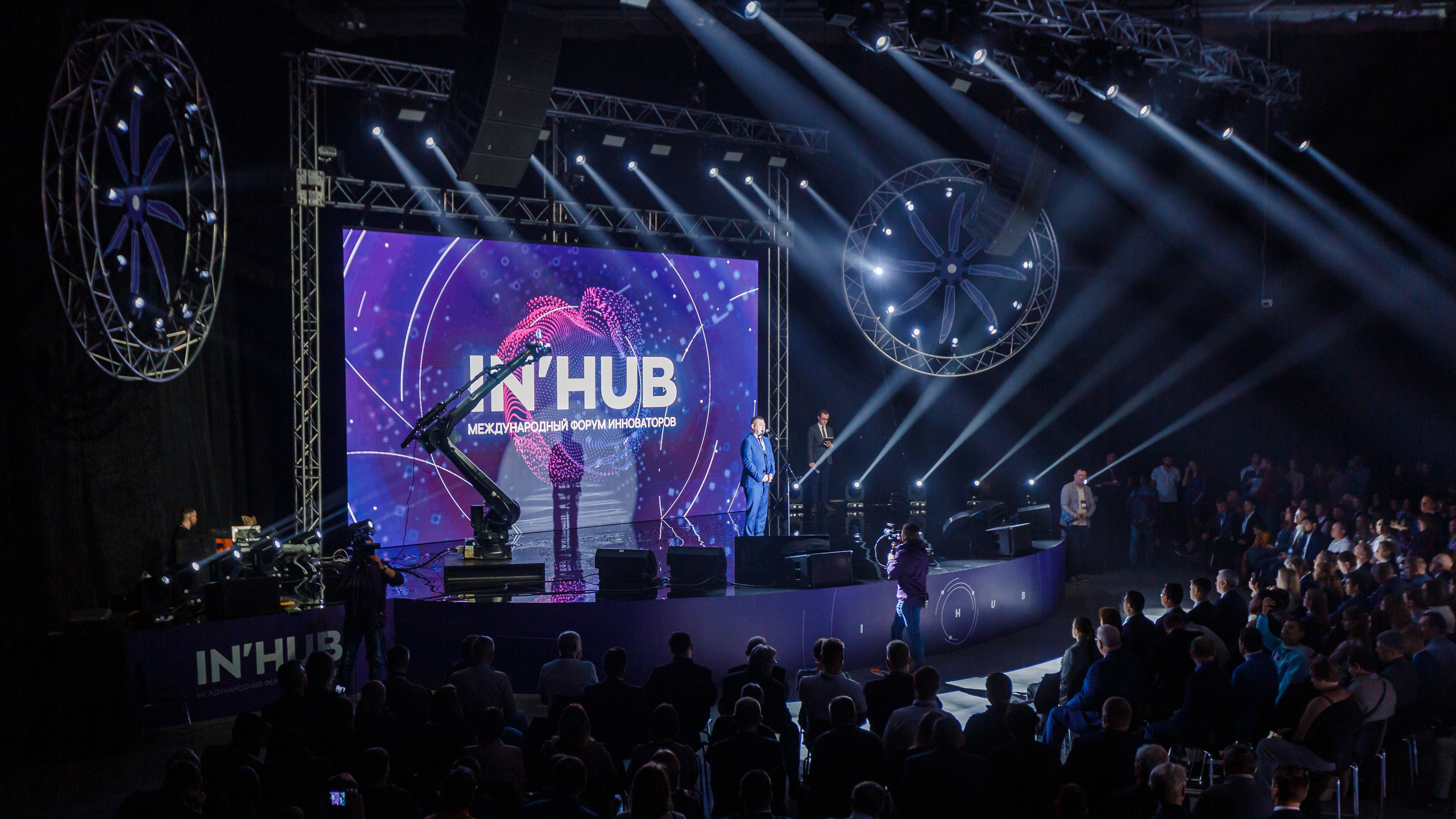 Fotografías de reportaje. Fotógrafo de retrato, familia y reportajes en Valencia | España | Europa Vitalii Lumier