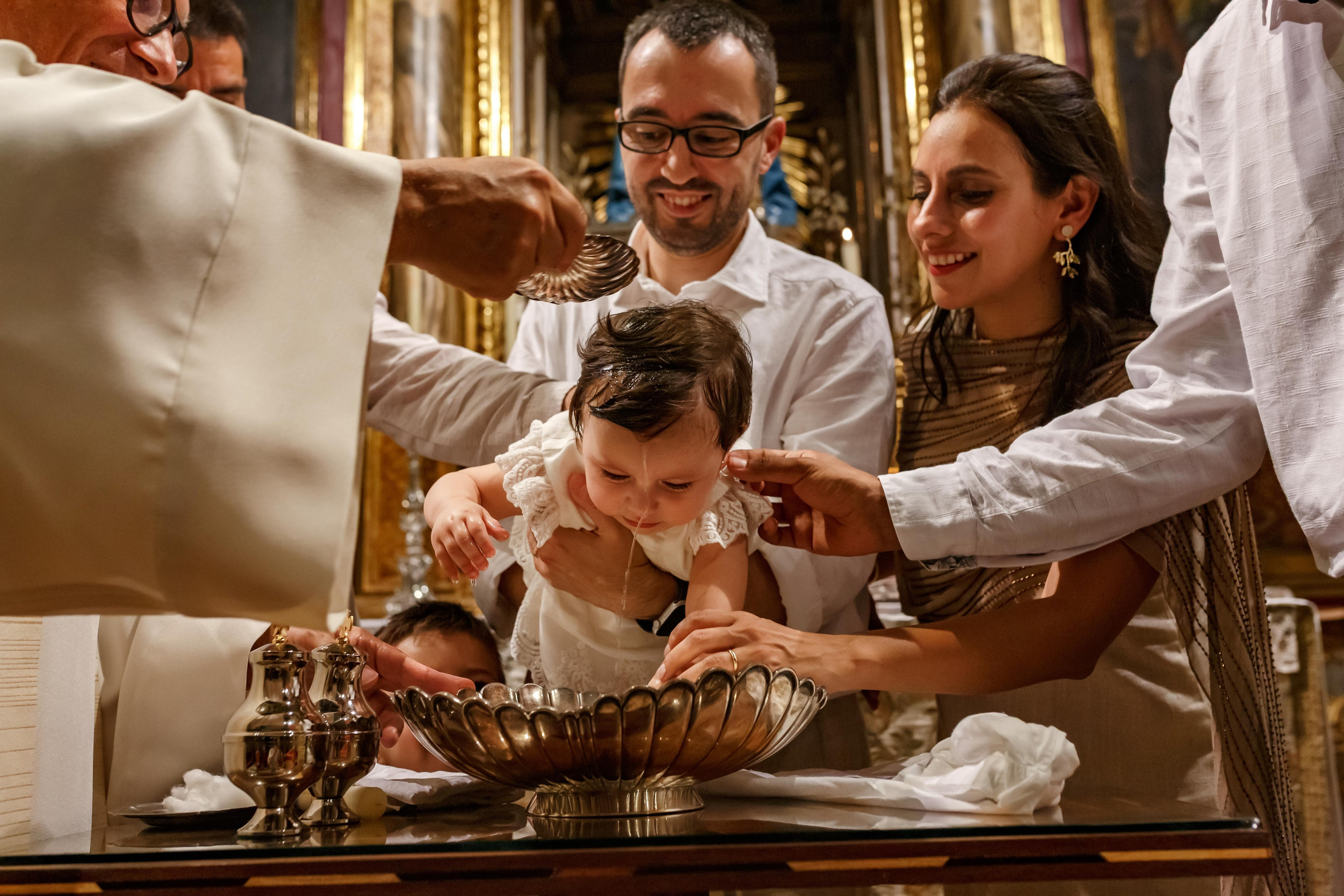 Bautizo con Camilia. Fotógrafo de retrato, familia y reportajes en Valencia | España | Europa Vitalii Lumier