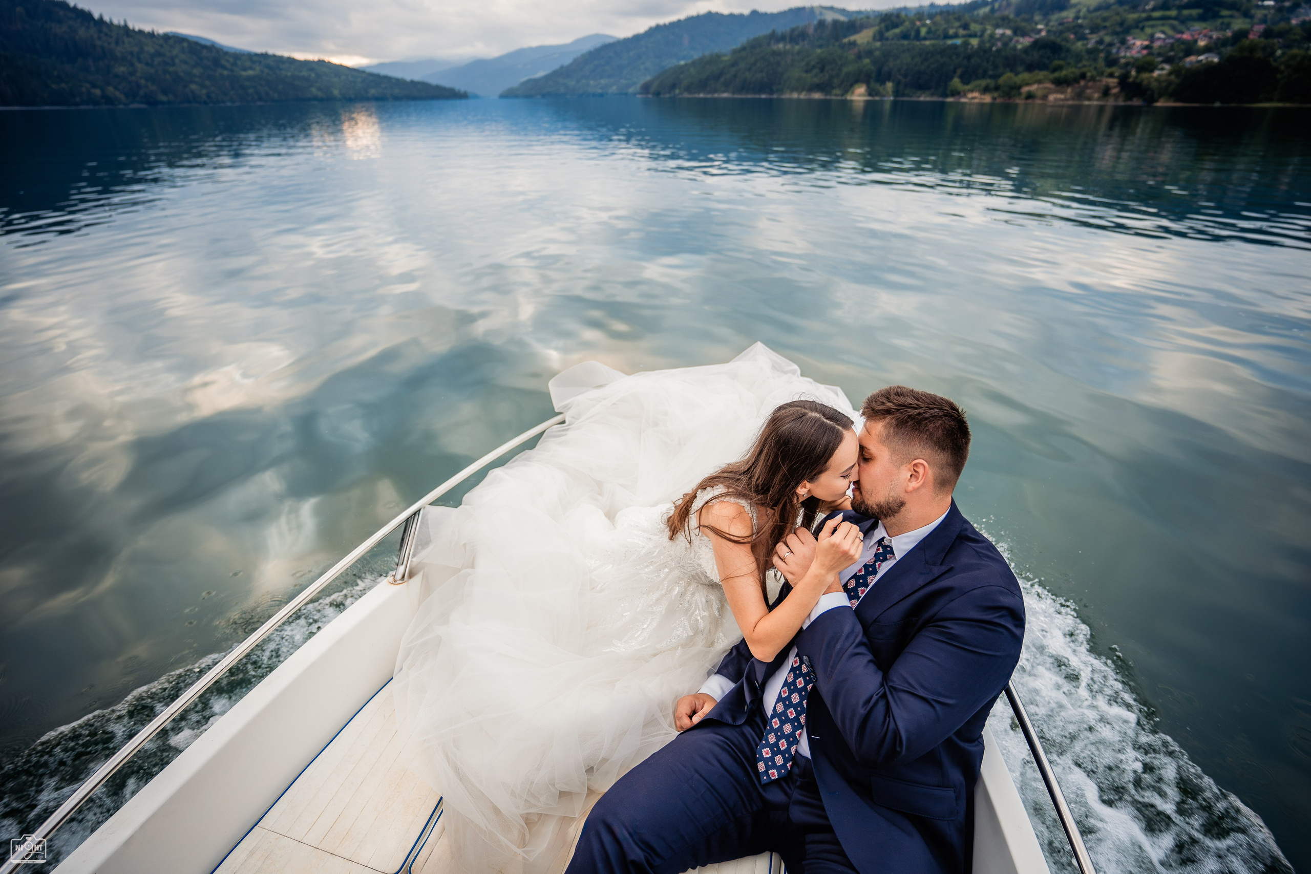 Iulian Arsinte | Fotograf Nunta | R+G. Iulian Arsinte - Fotograf de Nunta - Neamt, Bacau, Suceava, Iasi