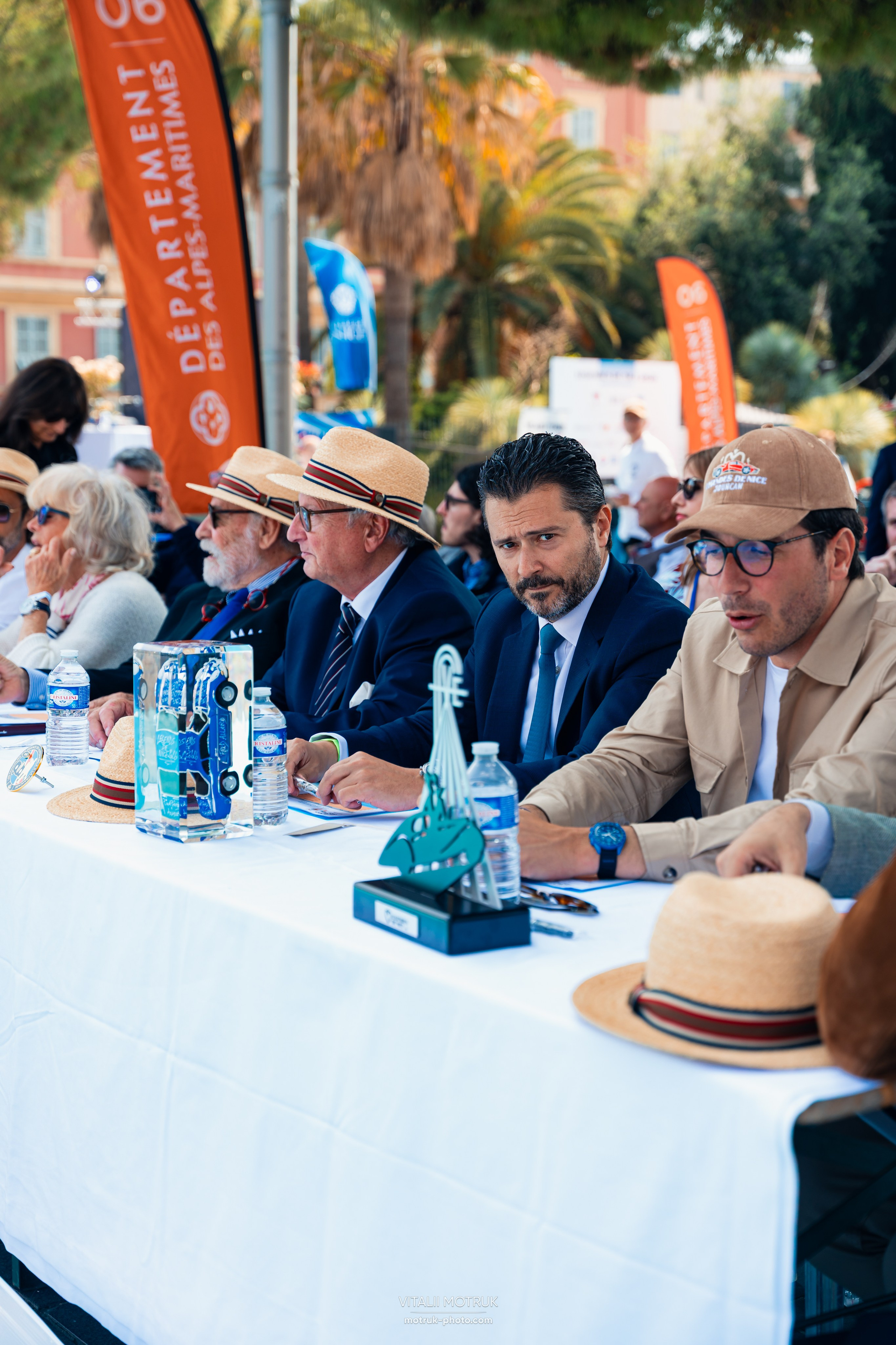 Legends de Nice. Photographe de voitures à Paris — Vitalii Motruk