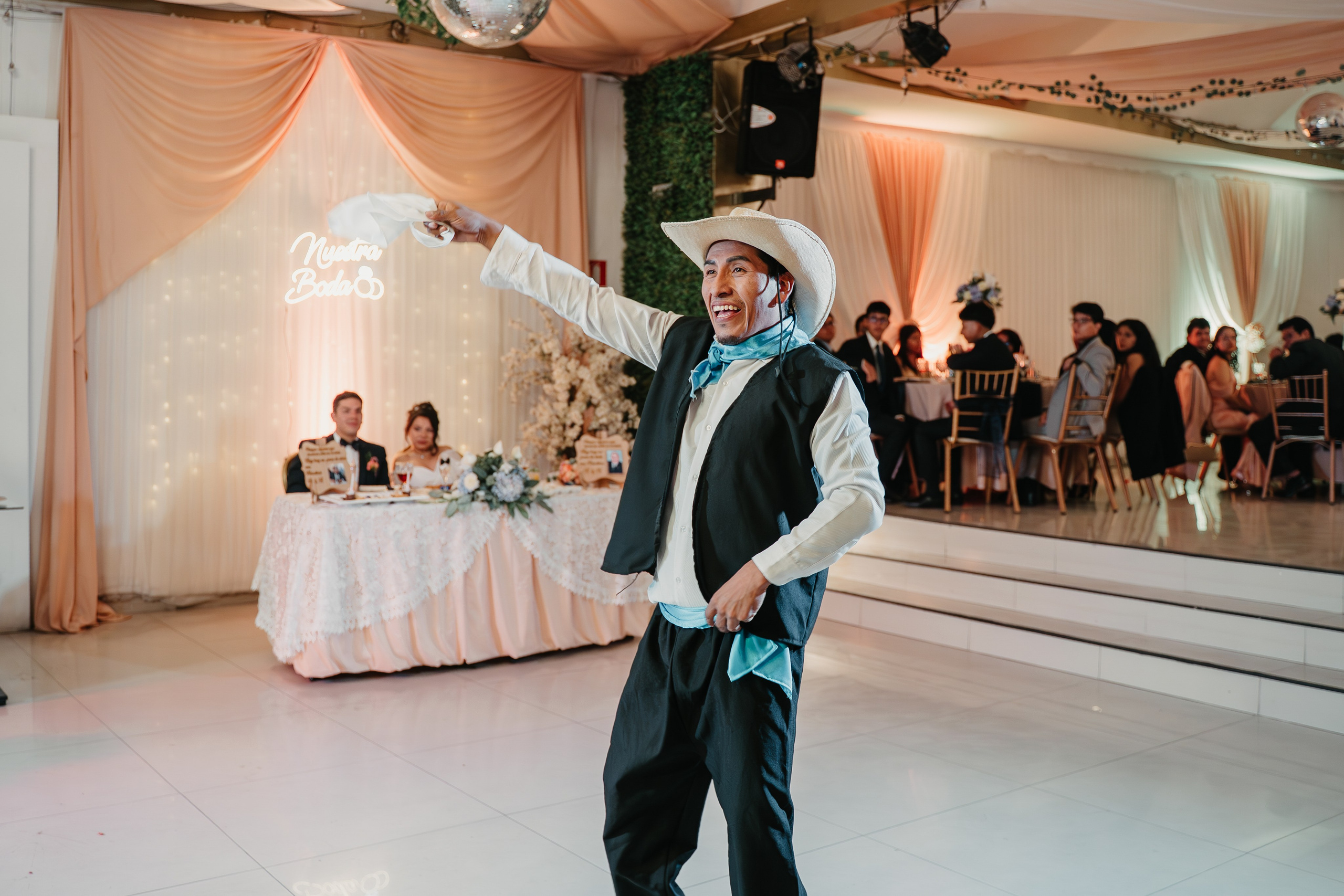 ALEJANDRA + RODRIGO BODA RELIGIOSA. Studio KVTA | Fotografía y Video de Bodas en Arequipa