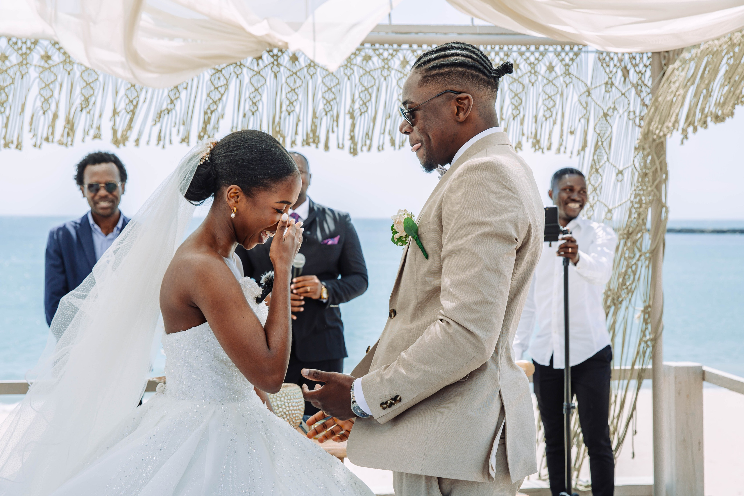 Kuselia & Kaleb. Fazemos o seu casamento ser lembrado por gerações