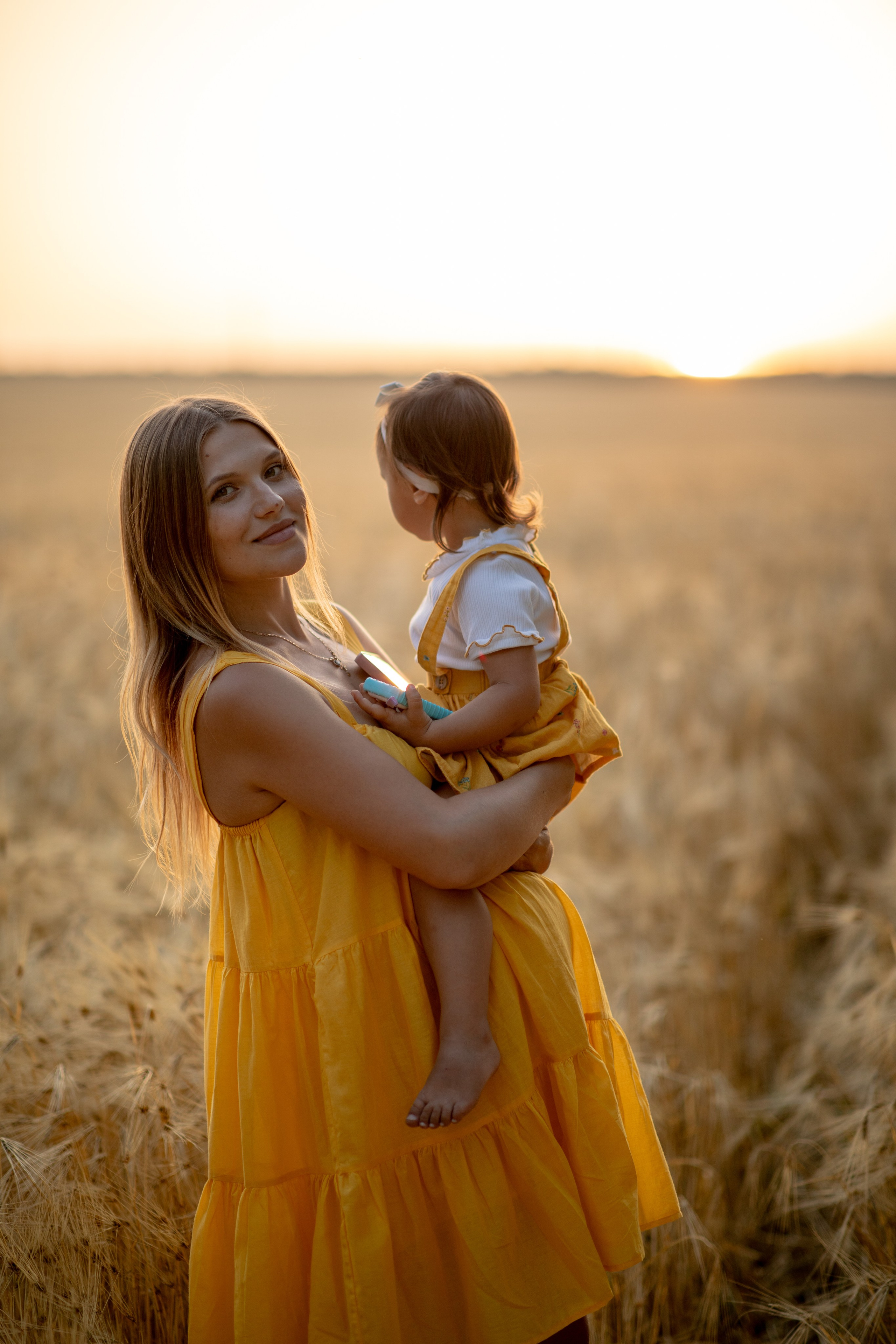 Family photo Maria si Elenica. N.D.photograph - fotograf de familie și portrete în Republica Moldova