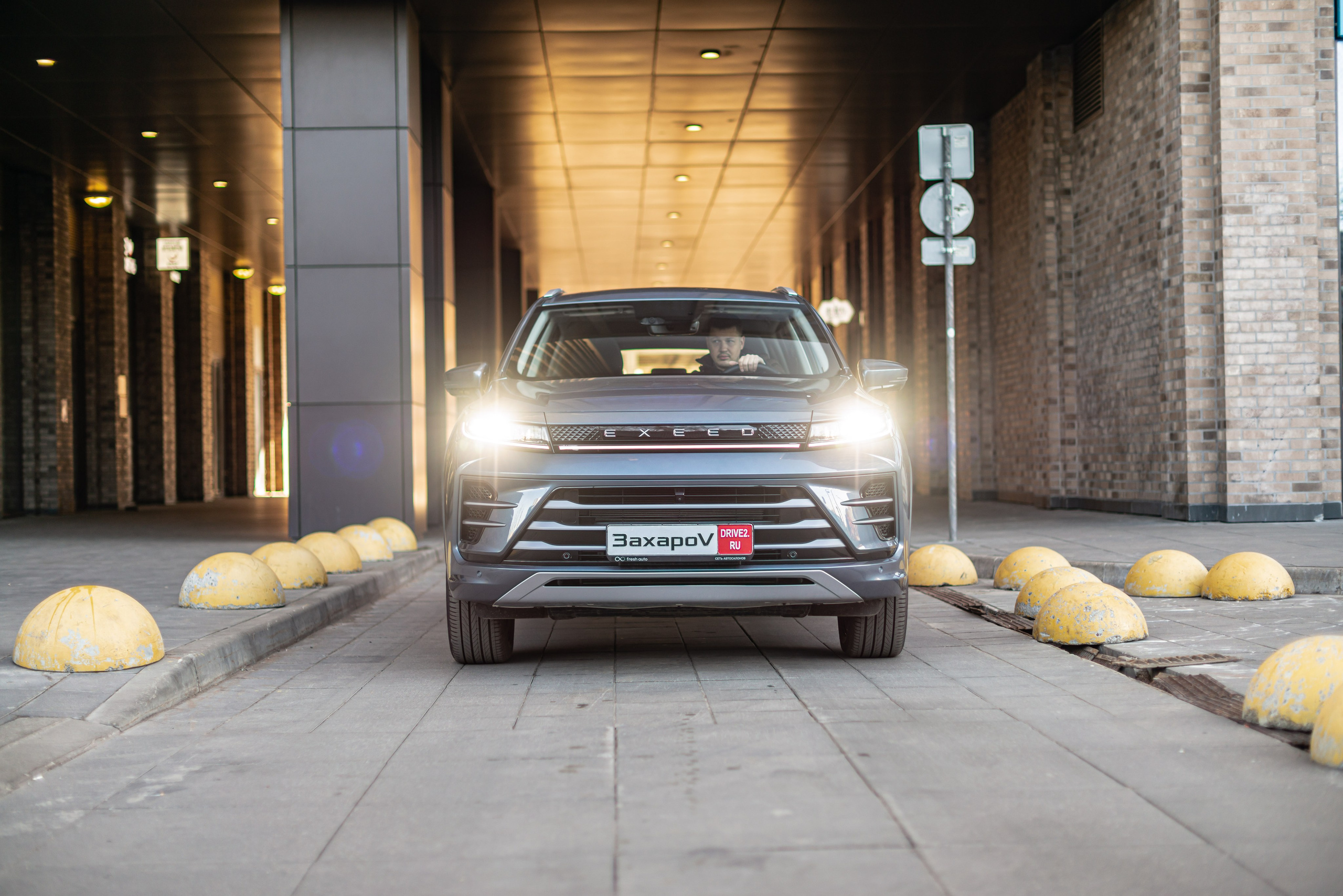 Фотосессия автомобиля Chery Exeed LX. ФОТОГРАФ МЕКСИКА КИНТАНА-РОО