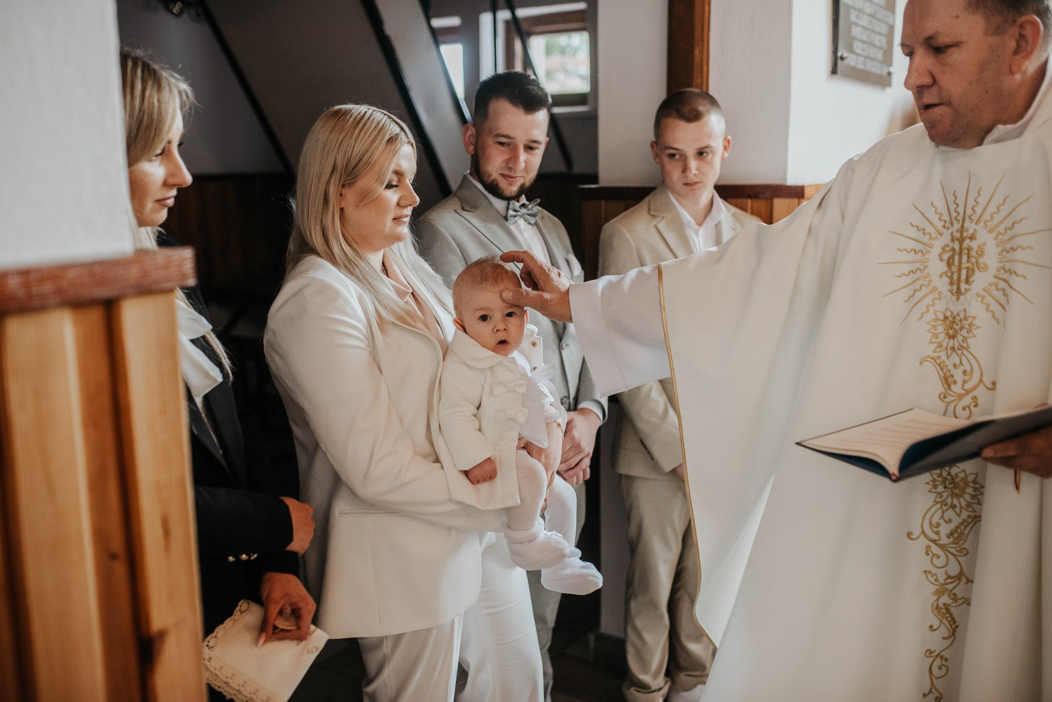 Chrzest Święty Kornelii. Dominika Strachacka Fotografia | Fotograf ślubny i rodzinny Opole Lubelskie Lublin