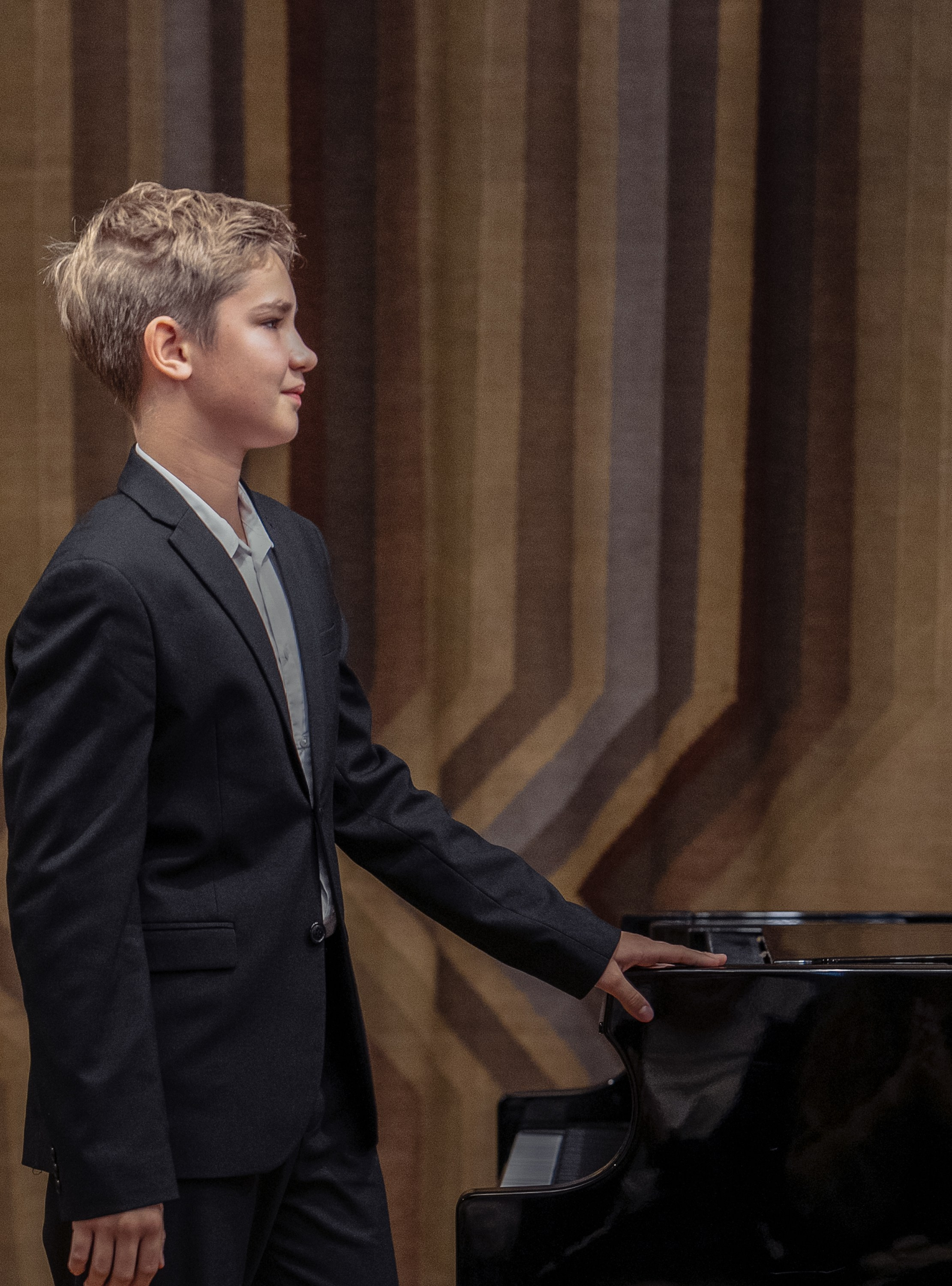 Koncerts P.Jurjāna mūzikas skolā Ukrainas bērnu atbalstam. Sandra Garanca Portrait and event photographer