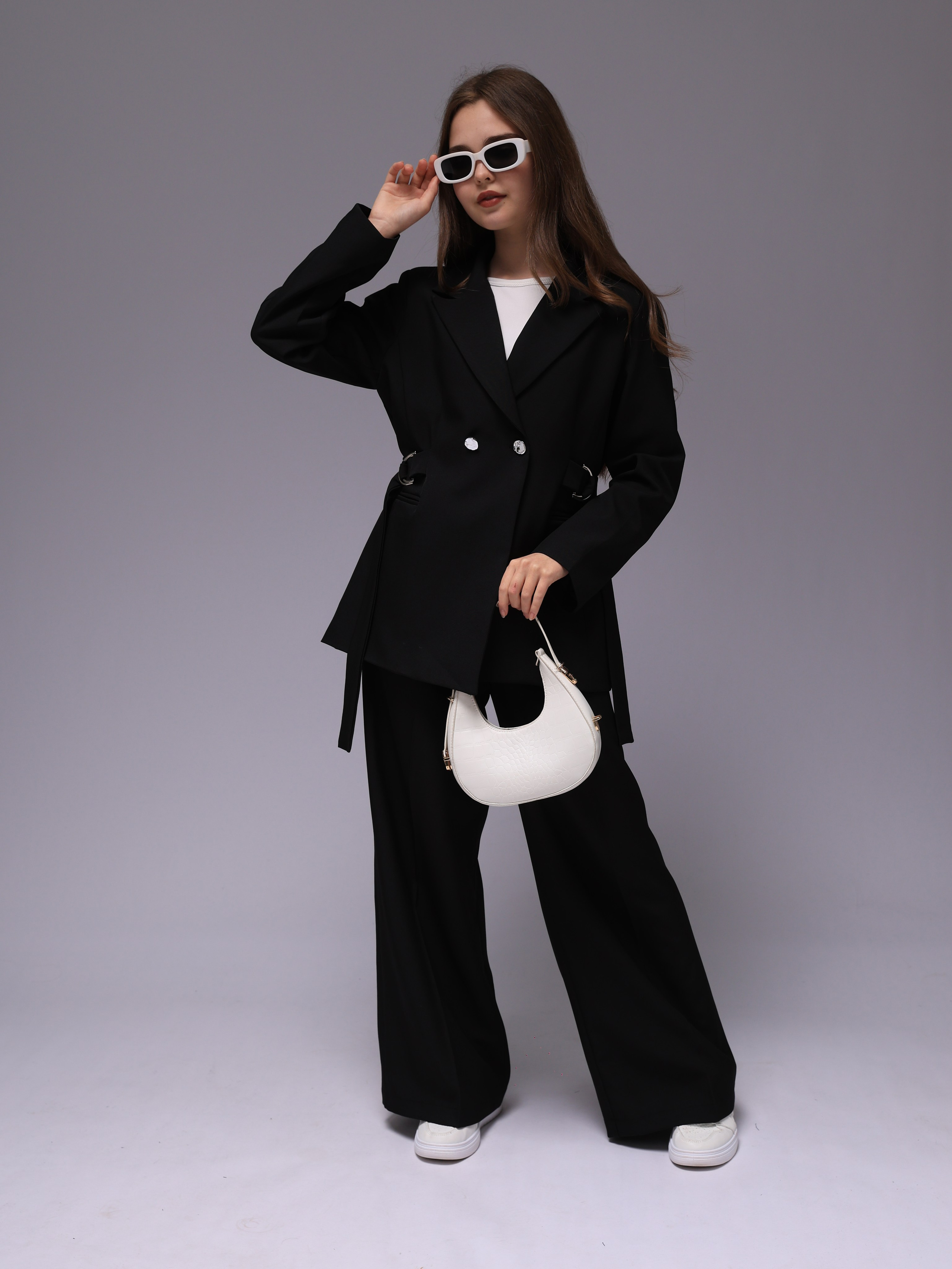 Fashion / Commercial ретушь. Аяна Крапивкина — профессиональная ретушь и AI-визуал