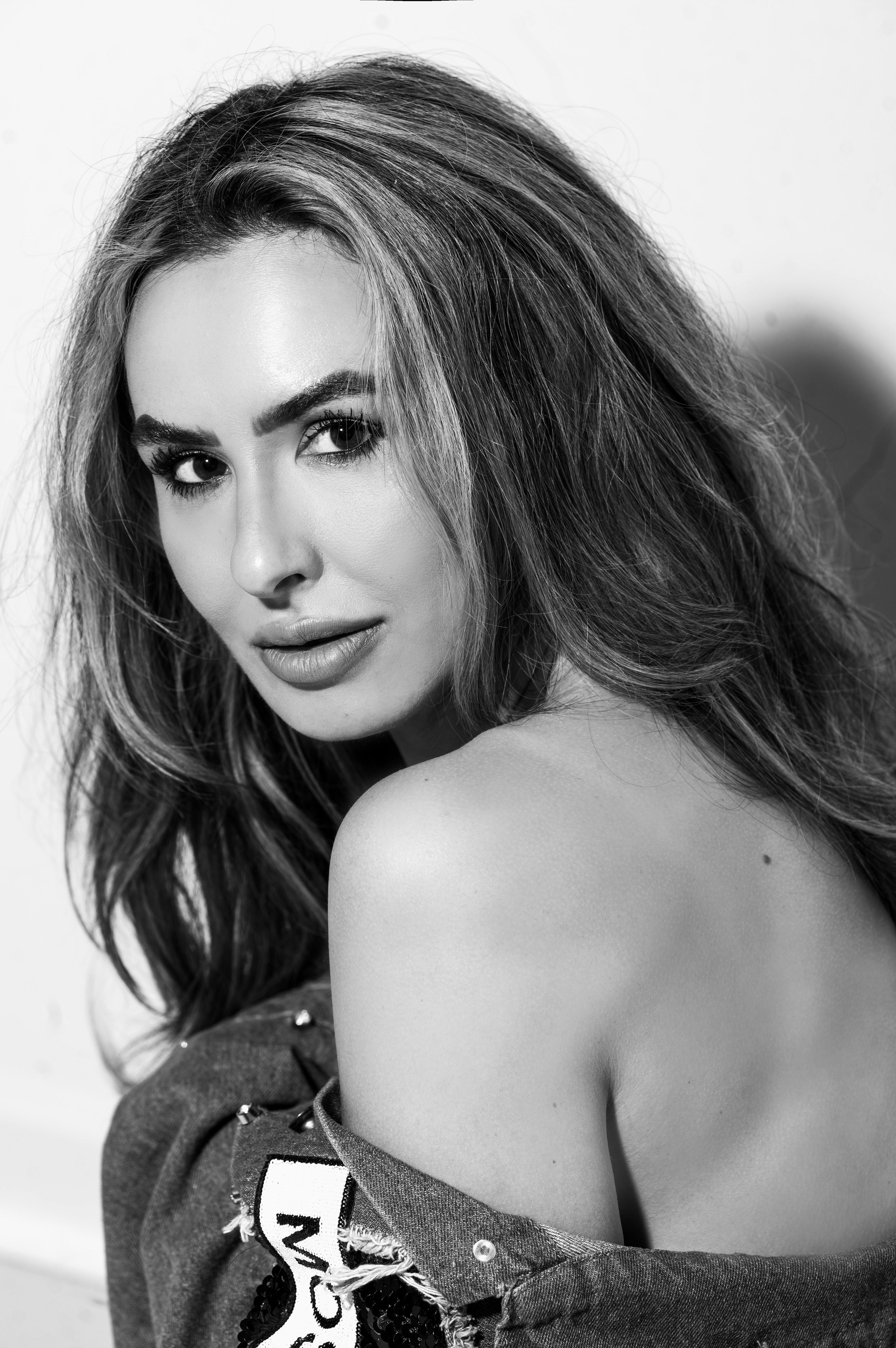 Kelly. Wedding, maternity and family photographer in Charlotte Tasha Minn