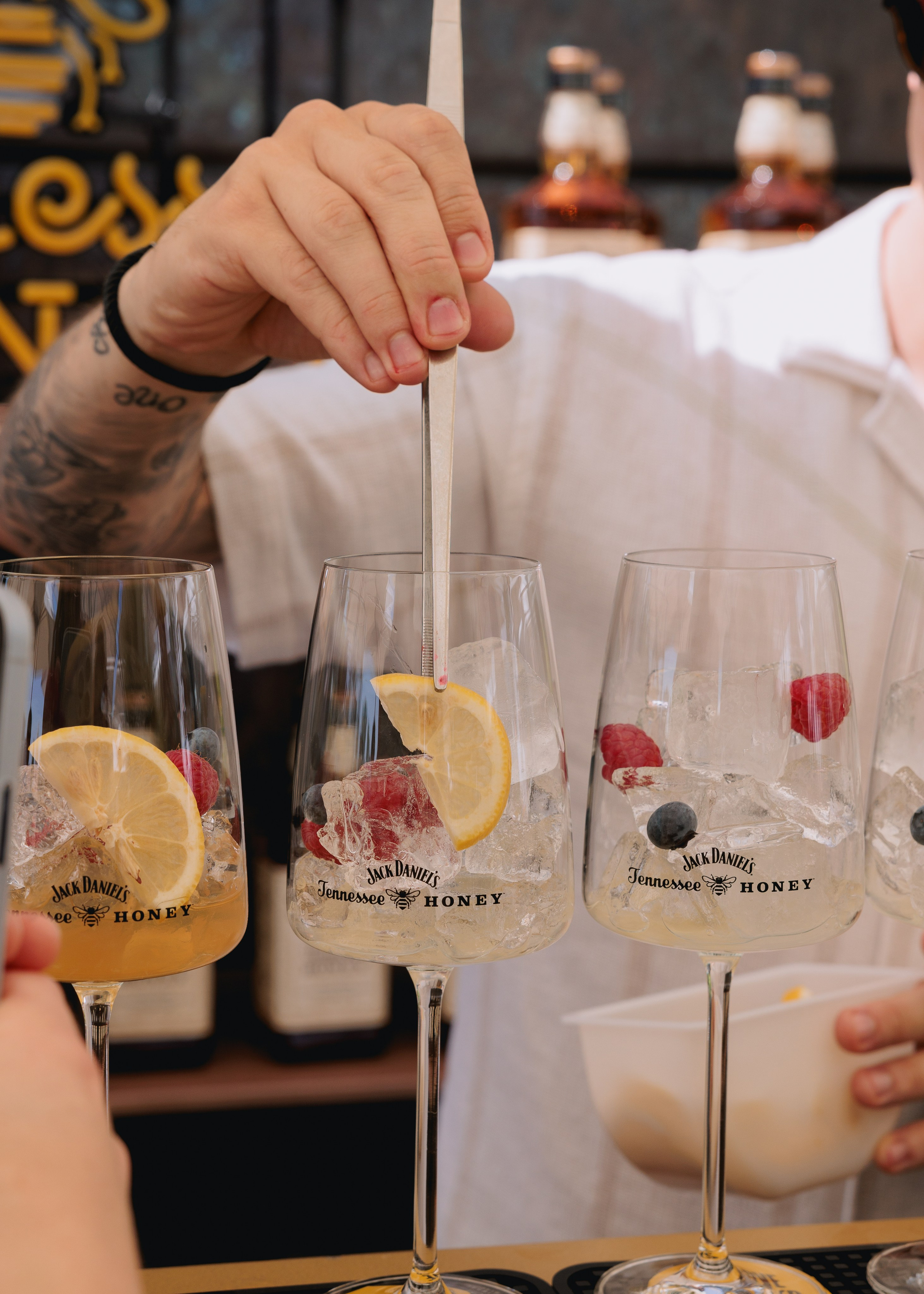 Commercial. Angélique Khaliman — Photographer in Graz