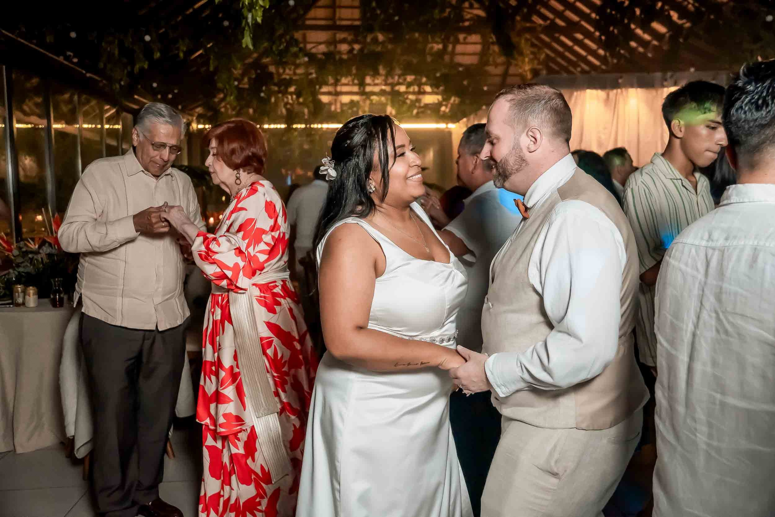 Boda en Cali. La Reserva eventos - Jully & Jonathan. Karen Ortiz Photography / Fotógrafo profesional en Cali - Colombia