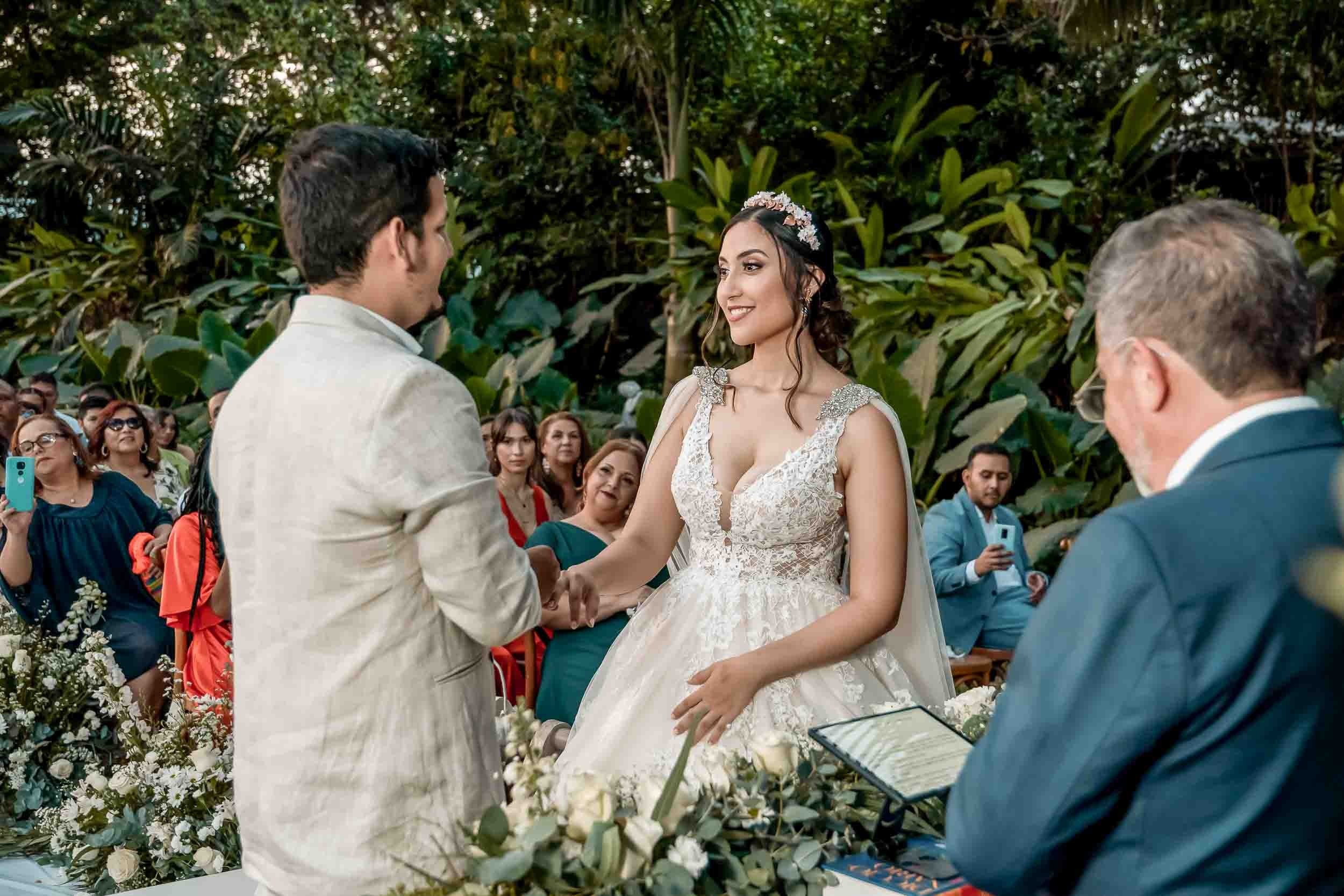 Boda en Cali. Hacienda Entre Rios - Daniela & Rodrigo. Karen Ortiz Photography / Fotógrafo profesional en Cali - Colombia