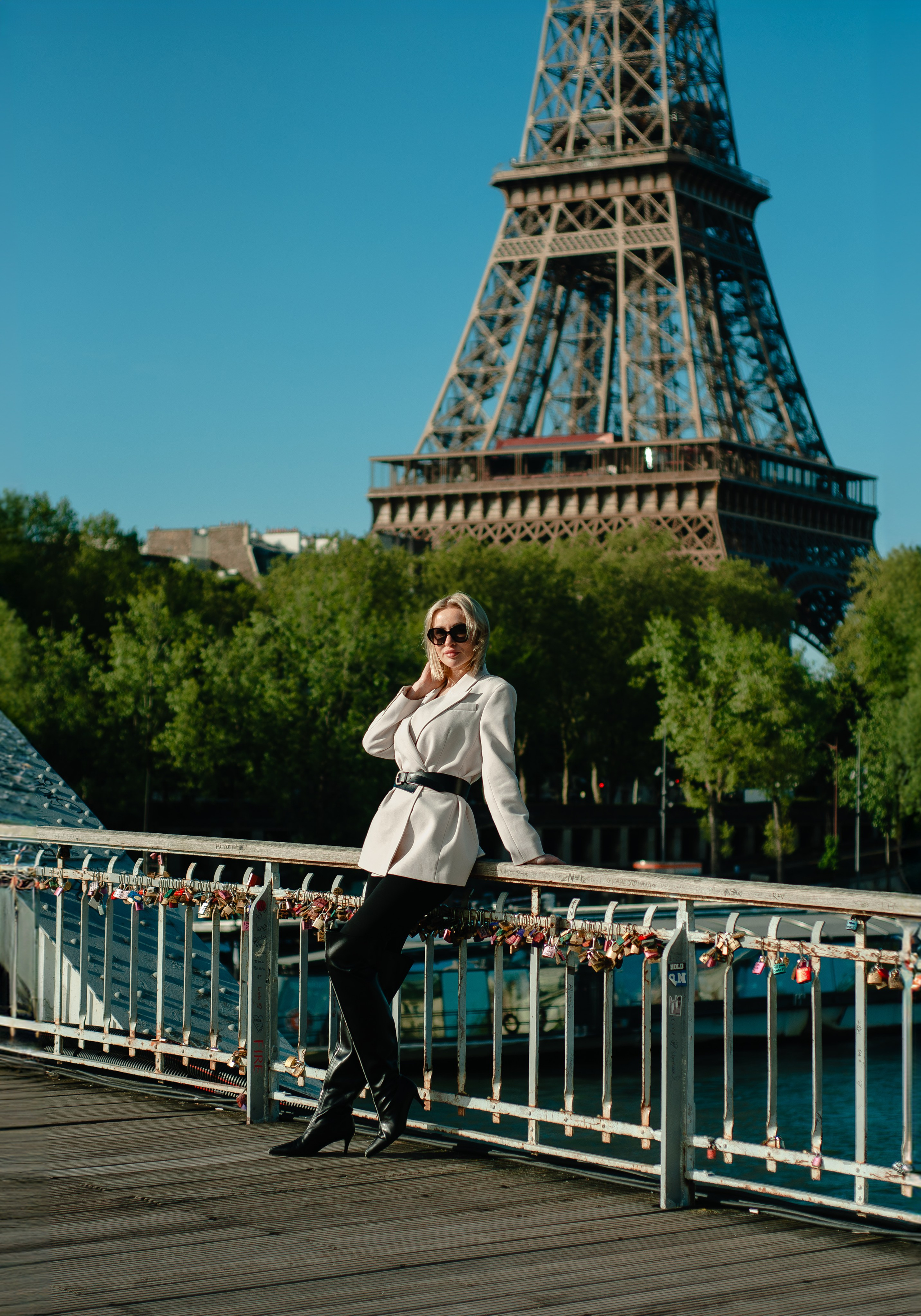 Фотосессия с подругой в Париже. Фотограф в Париже Полина Осипова