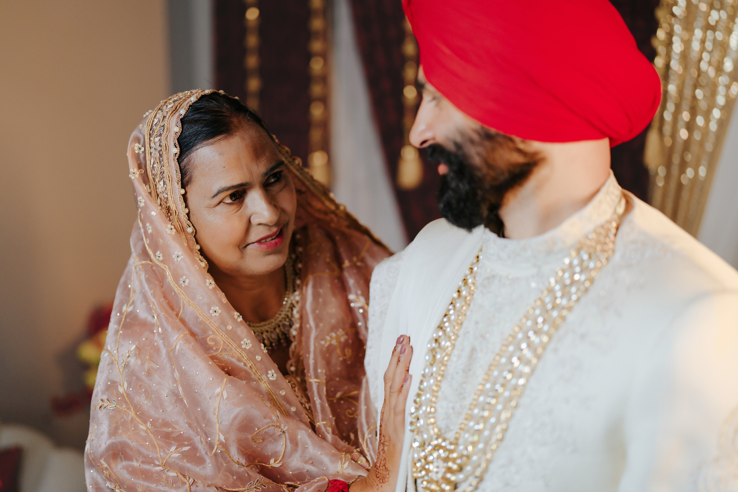 Gagan & Jasmeen. Wedding Photographer & Cinematographer studios